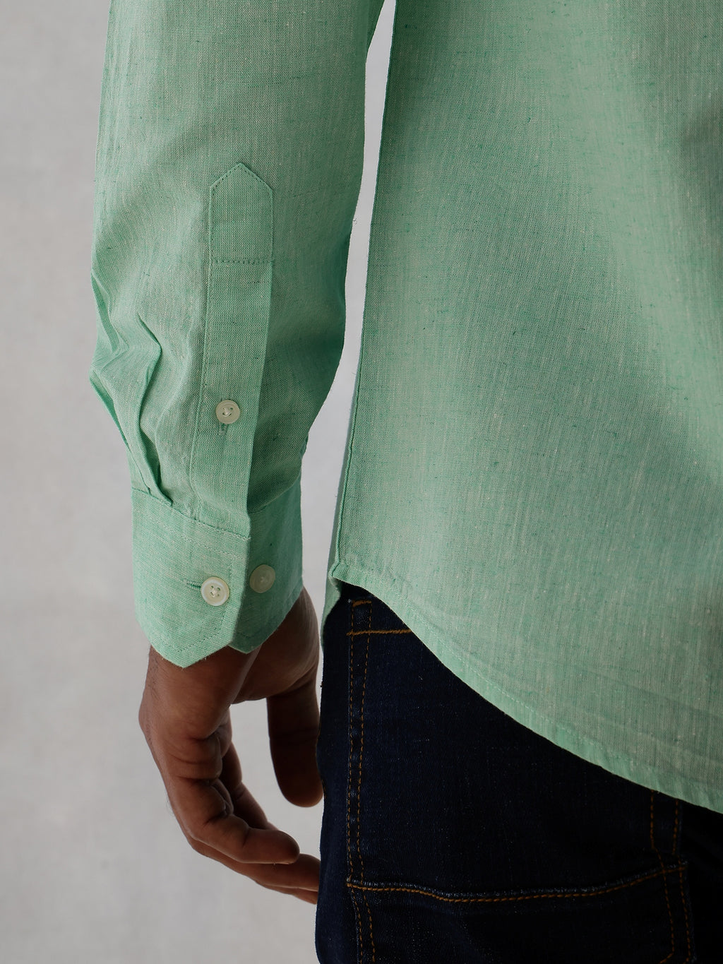 Thomas Scott Men Green Cricket Club Collection Slim Fit Long Sleeves Spread Collar Solid Cotton Linen Shirt