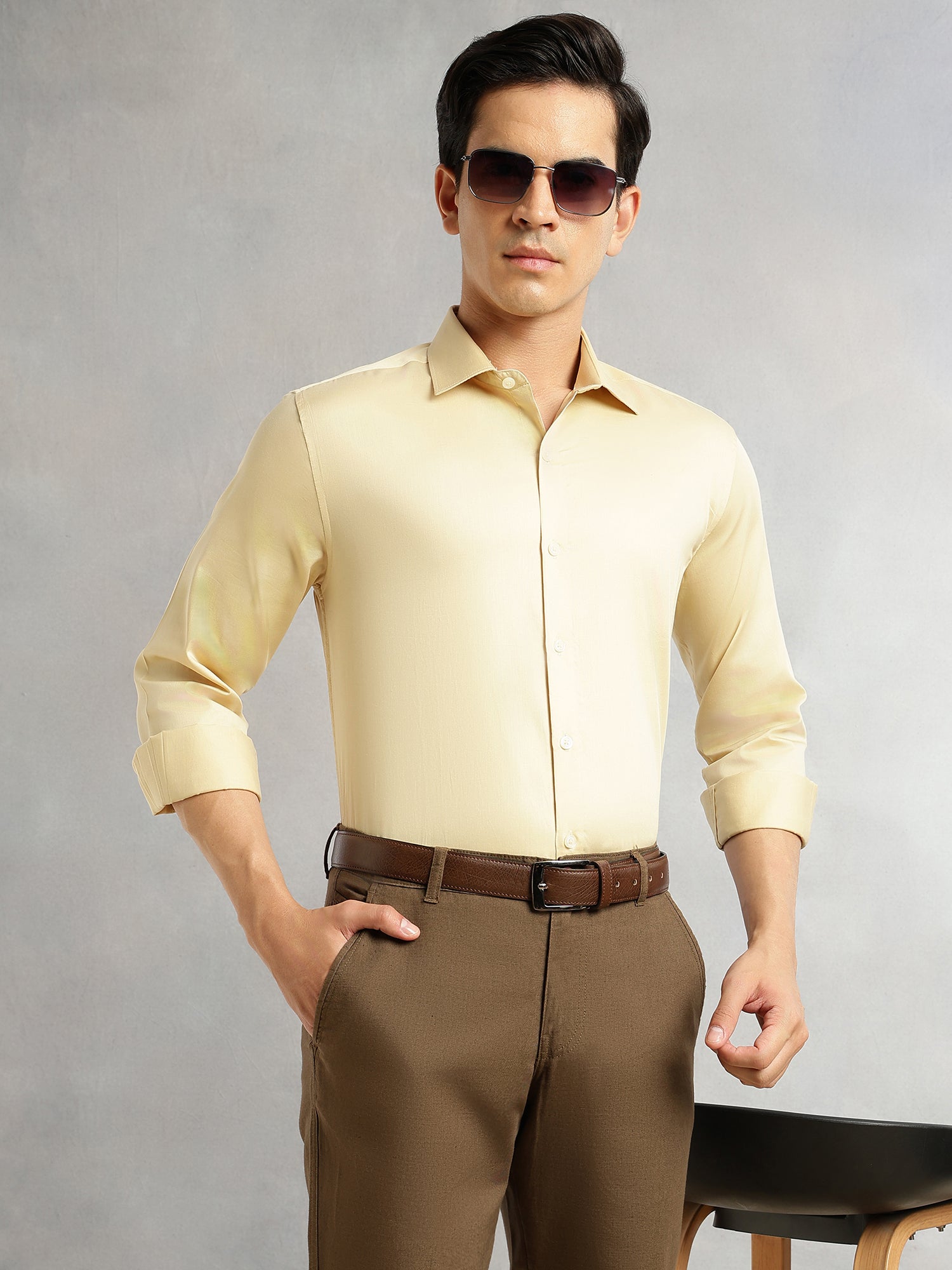 Thomas Scott Men Fawn Regular Fit Long Sleeves Spread Collar Solid 100% Cotton Formal Shirt