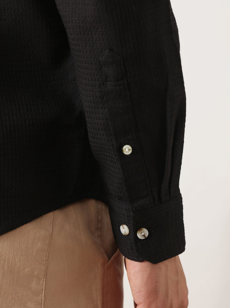 Thomas Scott Men Premium Black Regular Fit Long Sleeves Spread Collar Textured Casual Shirt