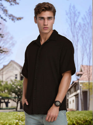 Thomas Scott Men Black Regular Fit Short Sleeves Cuban Collar Seersucker Shirt