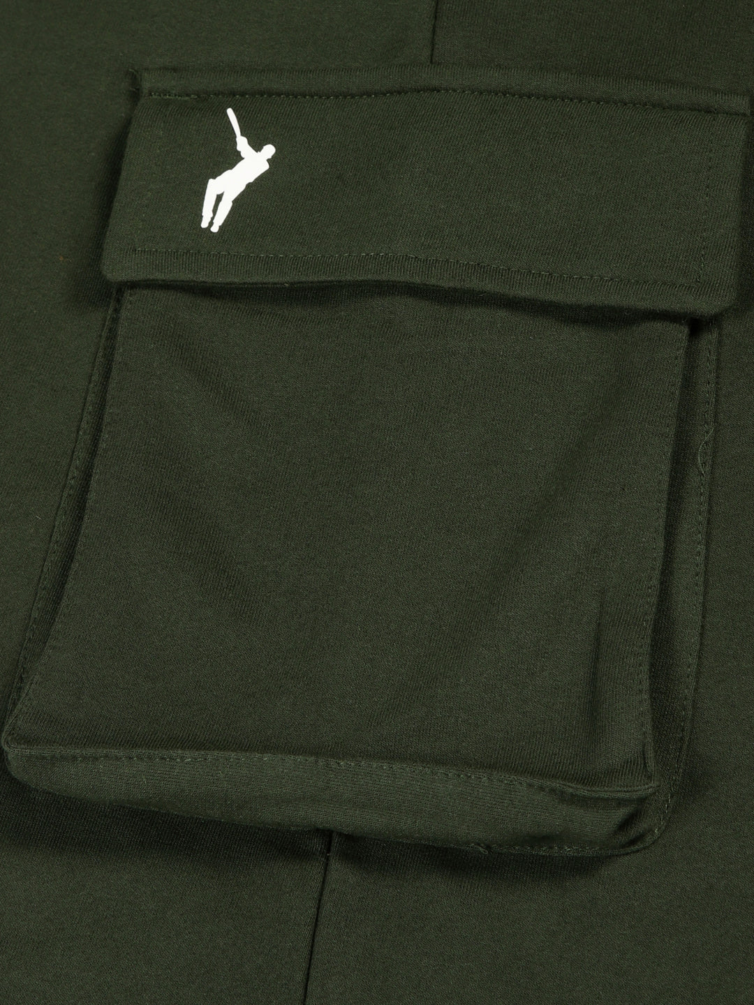 Thomas Scott Men Kombu Green Relaxed-Fit Mid-Rise Solid 3 Pockets Cargo Joggers