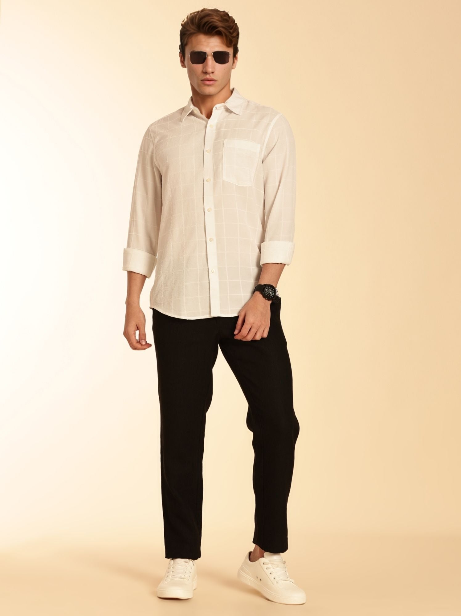 Thomas Scott Men White Regular Fit Long Sleeves Spread Collar Windowpane Checks Casual Shirt