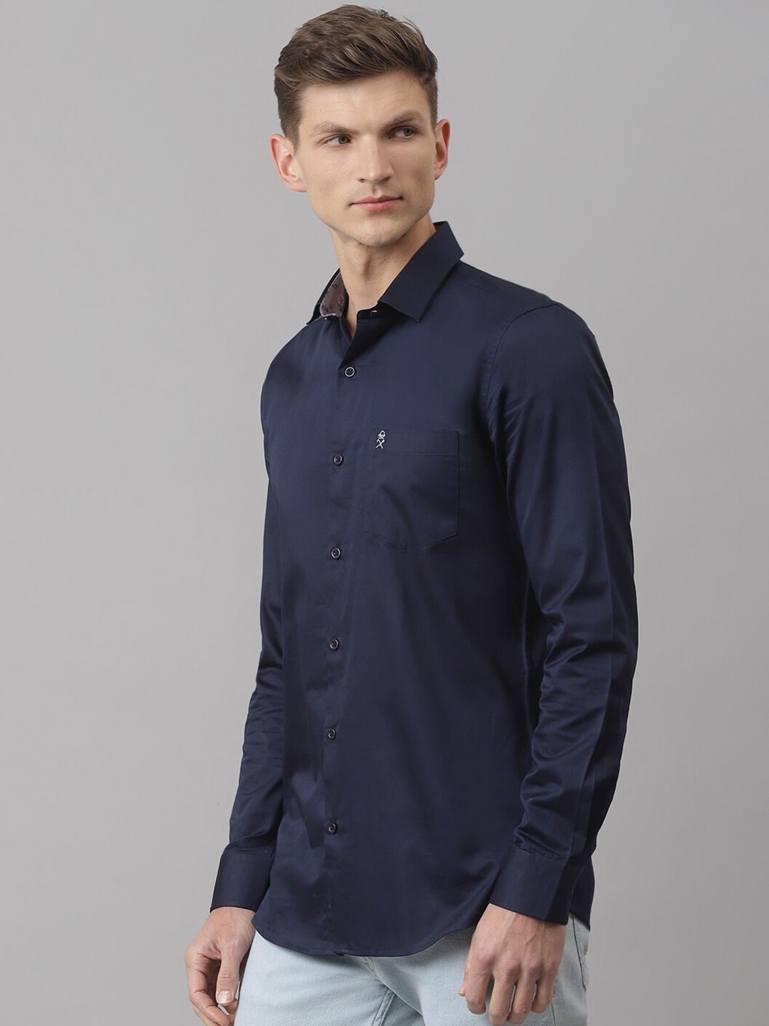 Marine Relaxed Regular Fit Long Sleeves Cutaway Collar Solid Cotton Casual Shirt For Men