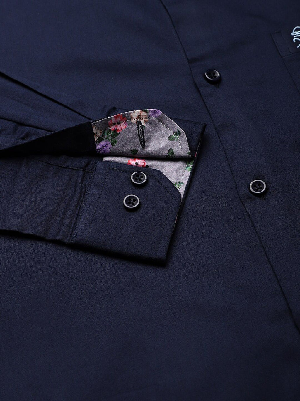 Marine Relaxed Regular Fit Long Sleeves Cutaway Collar Solid Cotton Casual Shirt For Men