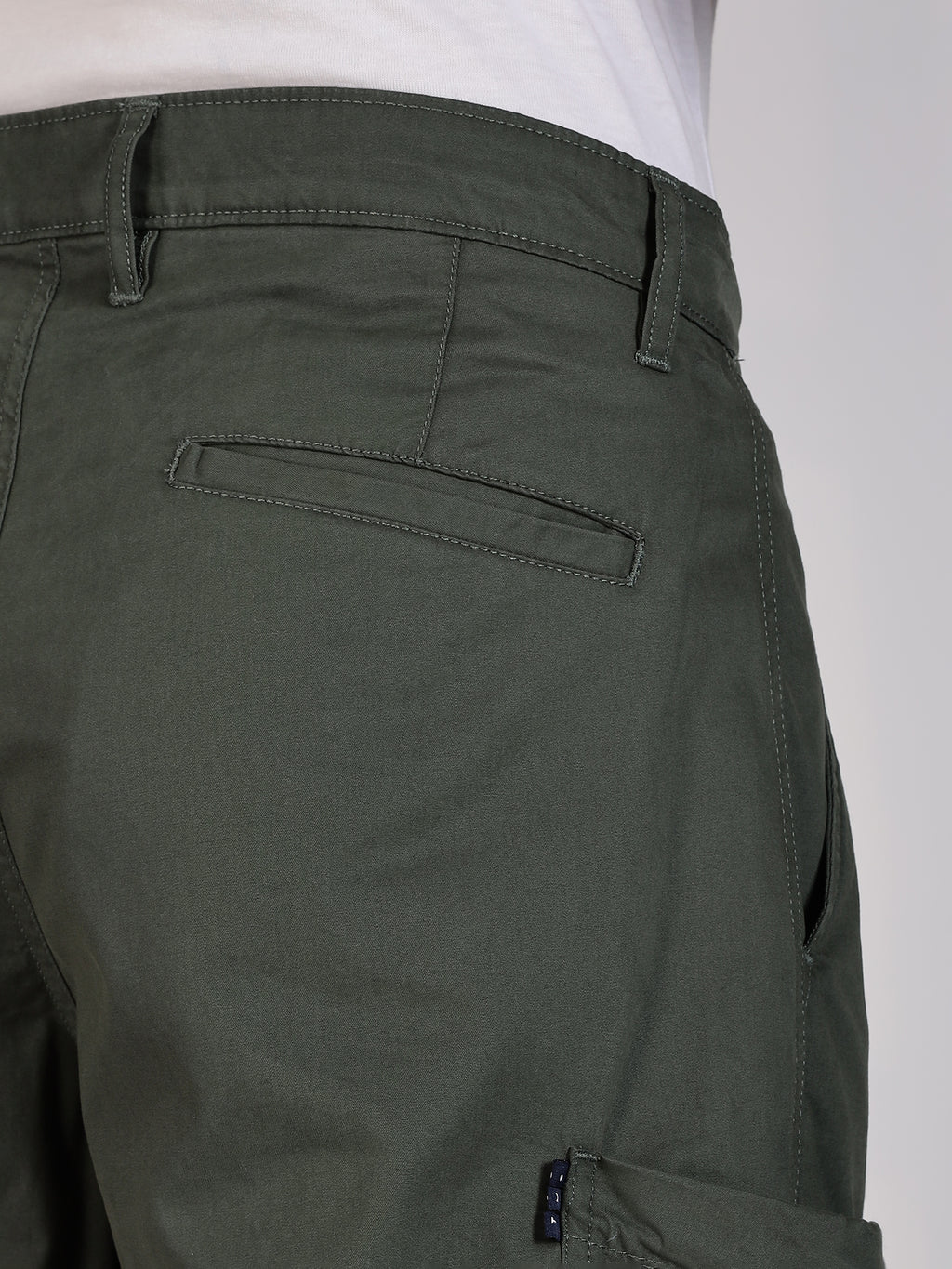 Thomas Scott Men Olive Mid-Rise Straight Fit Woven Cargo Trousers
