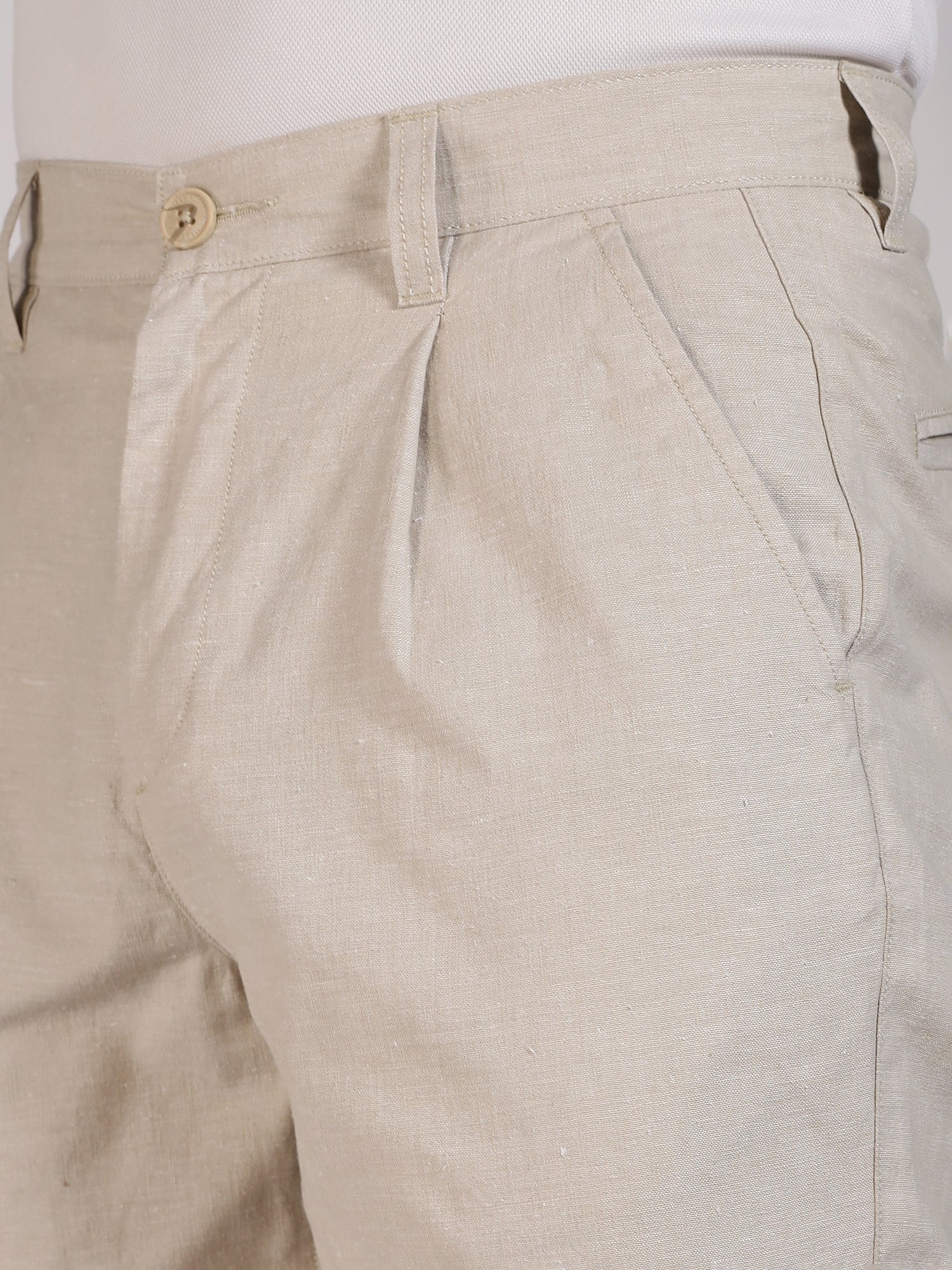 Thomas Scott Men Cream Mid-Rise Regular Fit Woven Linen Chino Shorts