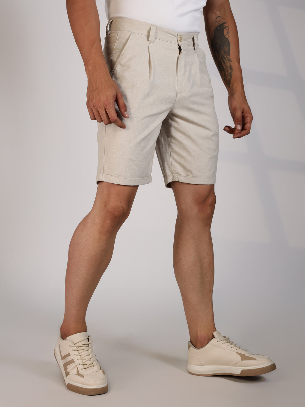 Thomas Scott Men Cream Mid-Rise Regular Fit Woven Linen Chino Shorts