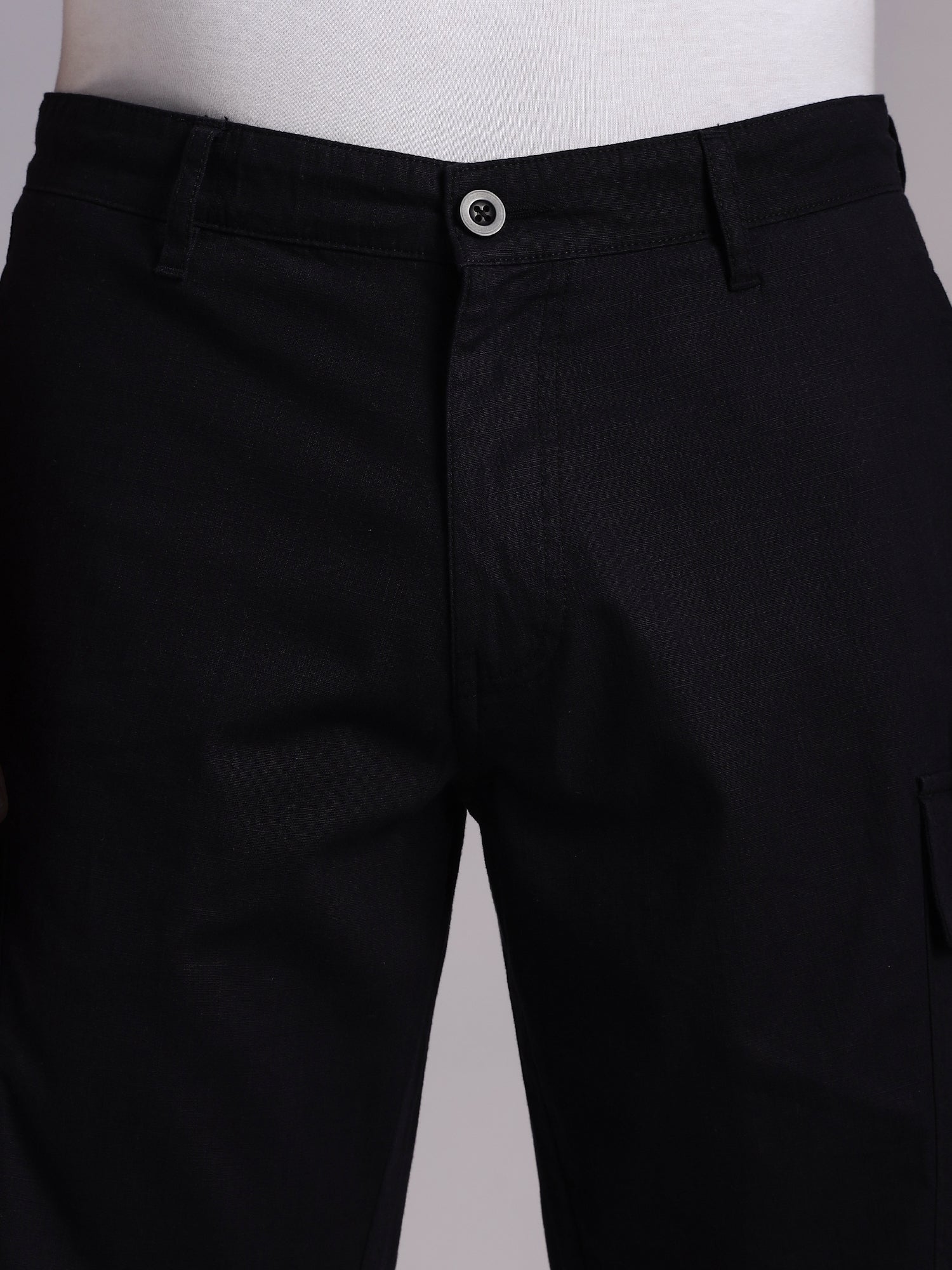Thomas Scott Men Black Mid-Rise Regular Fit Solid Woven Linen Cargo Shorts