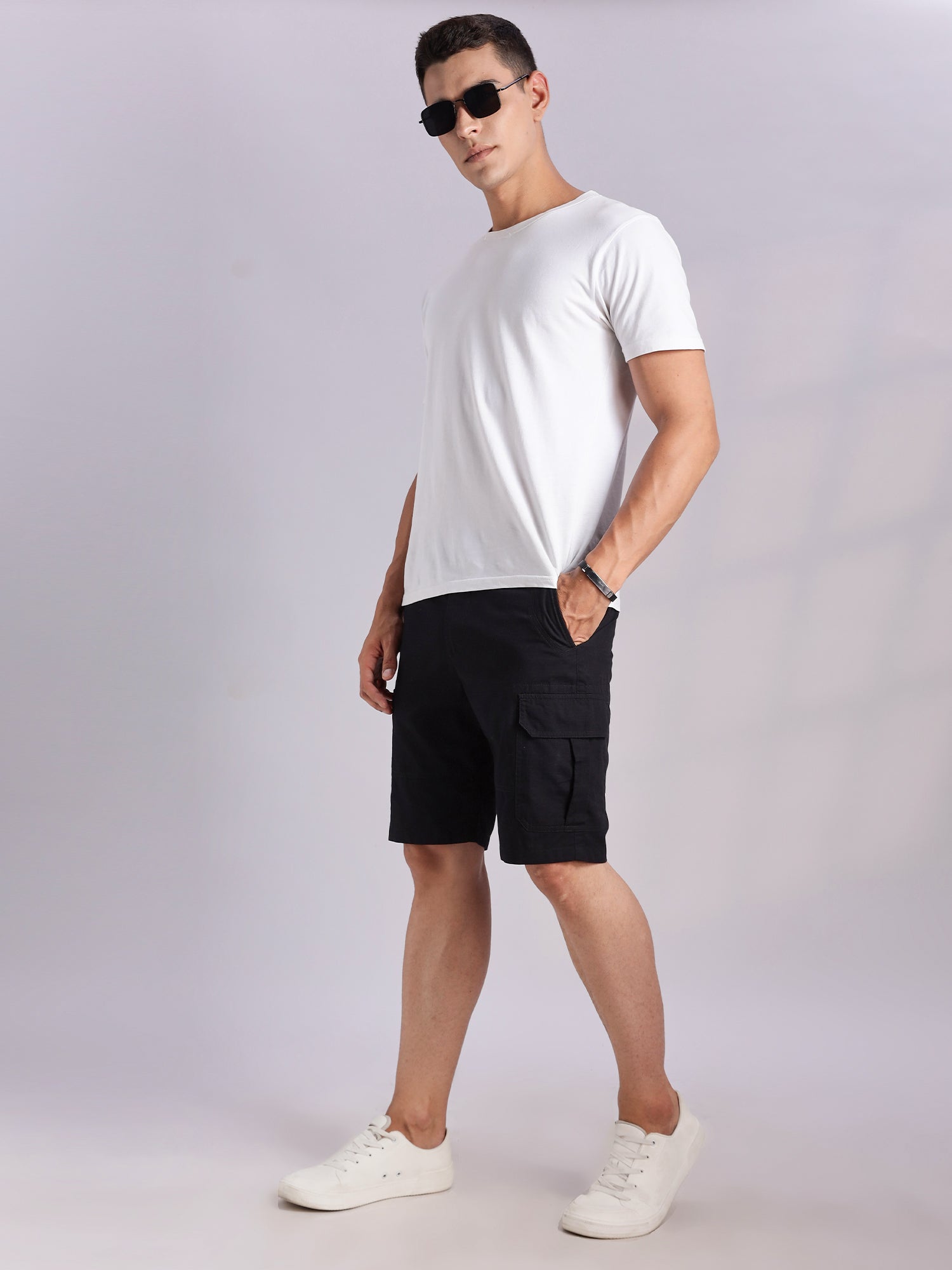 Thomas Scott Men Black Mid-Rise Regular Fit Solid Woven Cargo Shorts