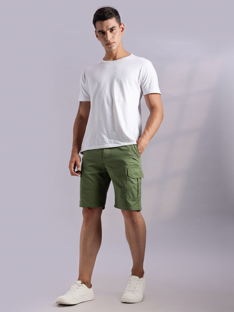 Thomas Scott Men Green Mid-Rise Regular Fit Solid Woven Cargo Shorts