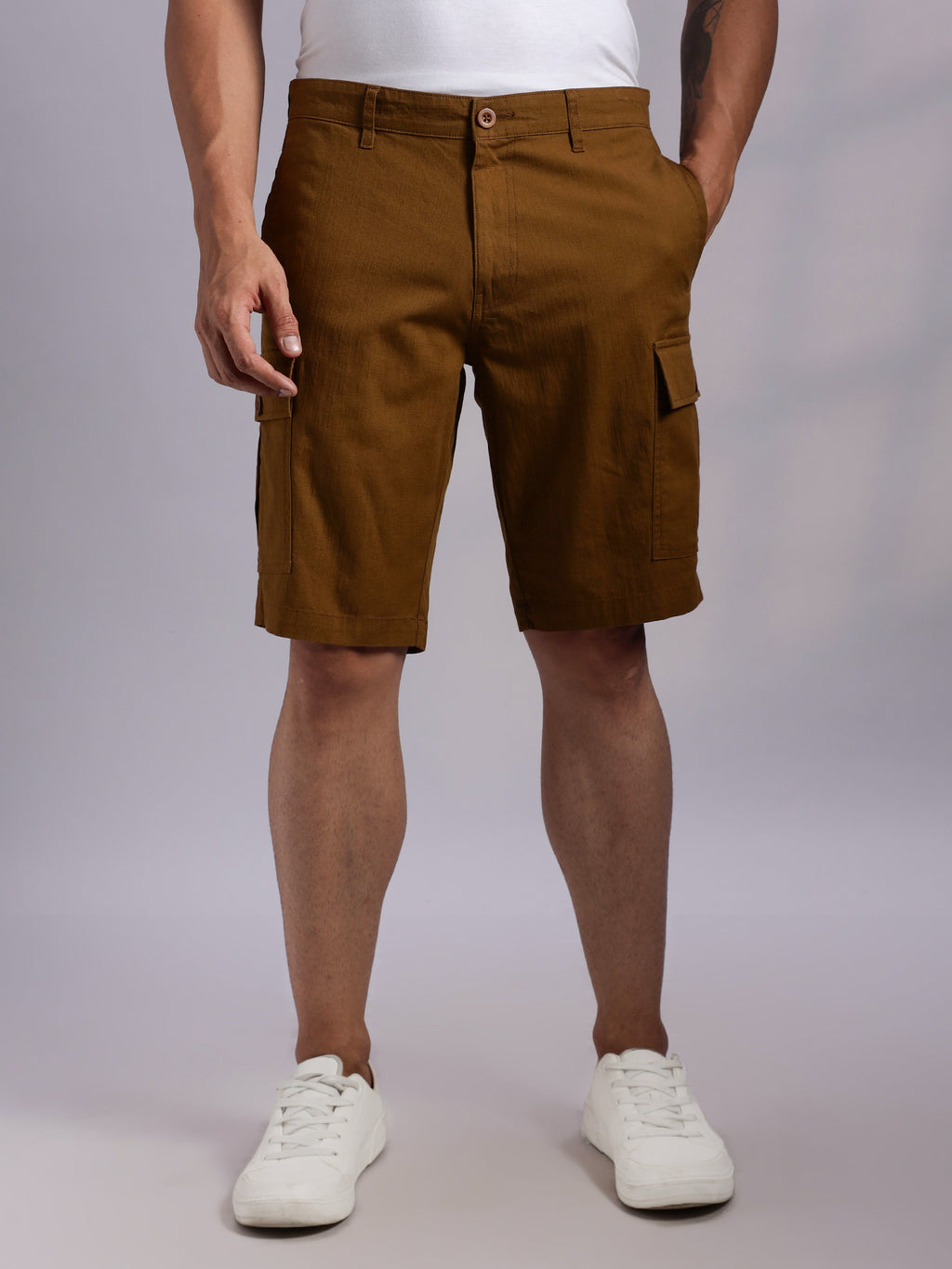 Thomas Scott Men Brown Mid-Rise Regular Fit Solid Woven Linen Cargo Shorts