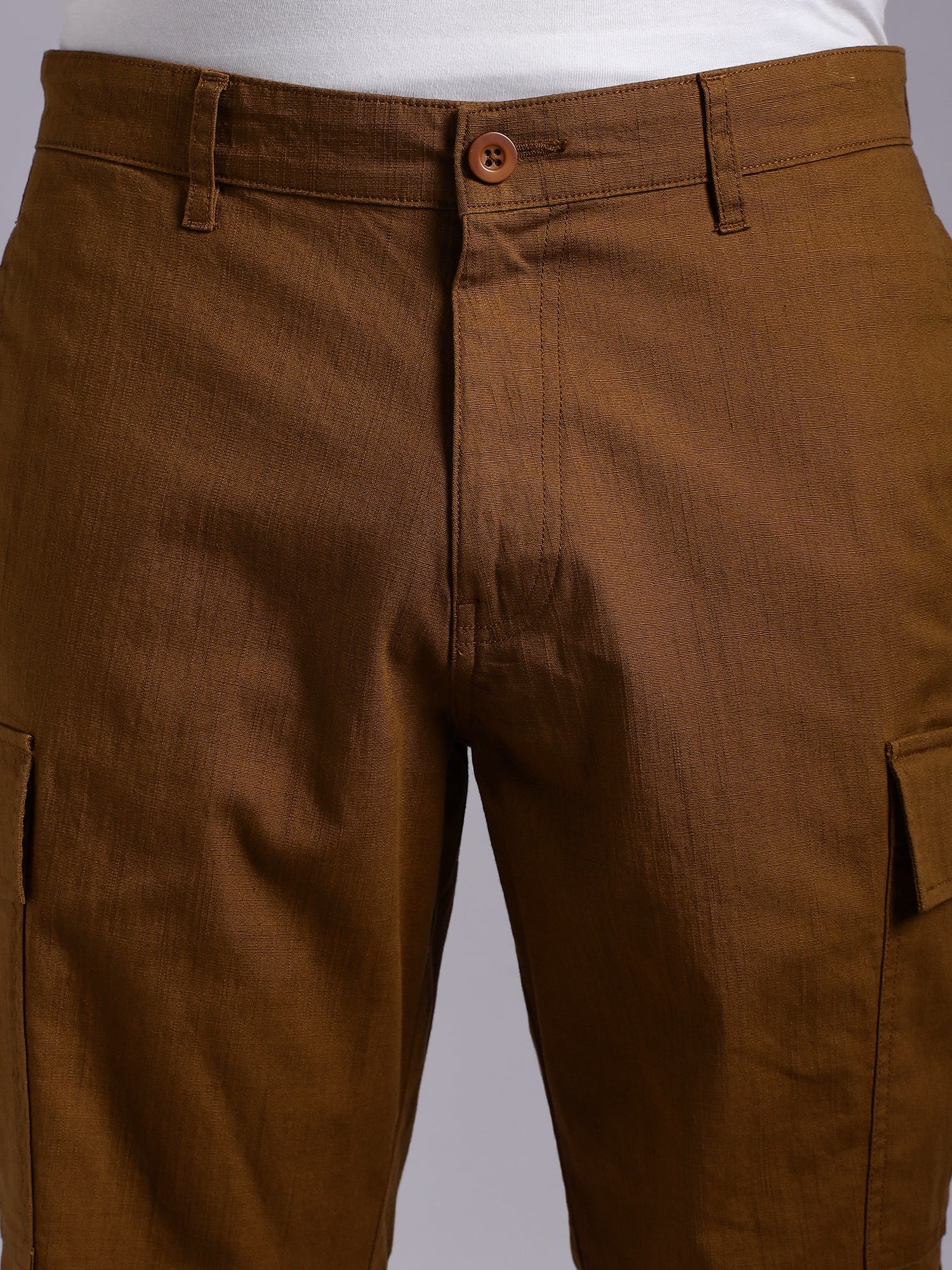 Thomas Scott Men Brown Mid-Rise Regular Fit Solid Woven Linen Cargo Shorts