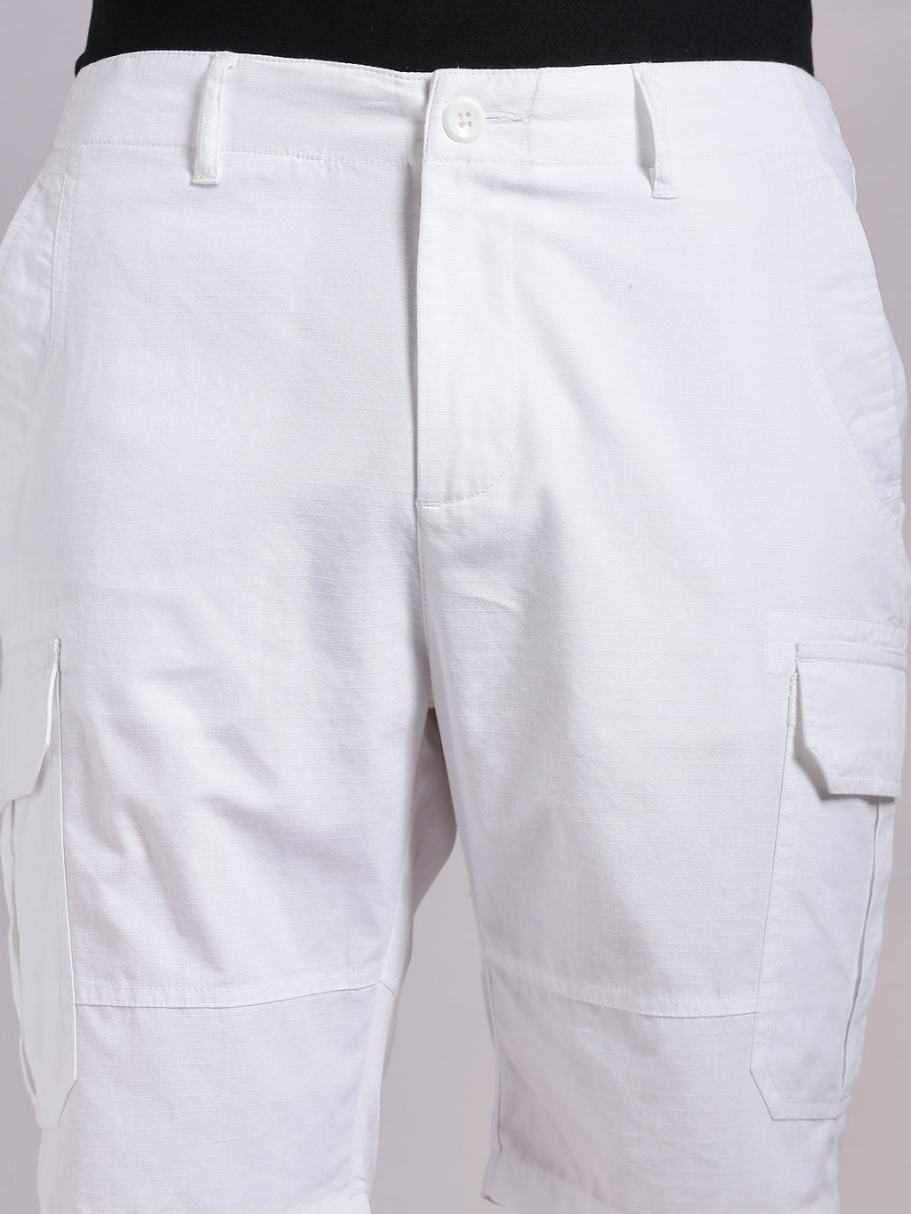 Thomas Scott Men White Mid-Rise Regular Fit Solid Woven Cargo Shorts