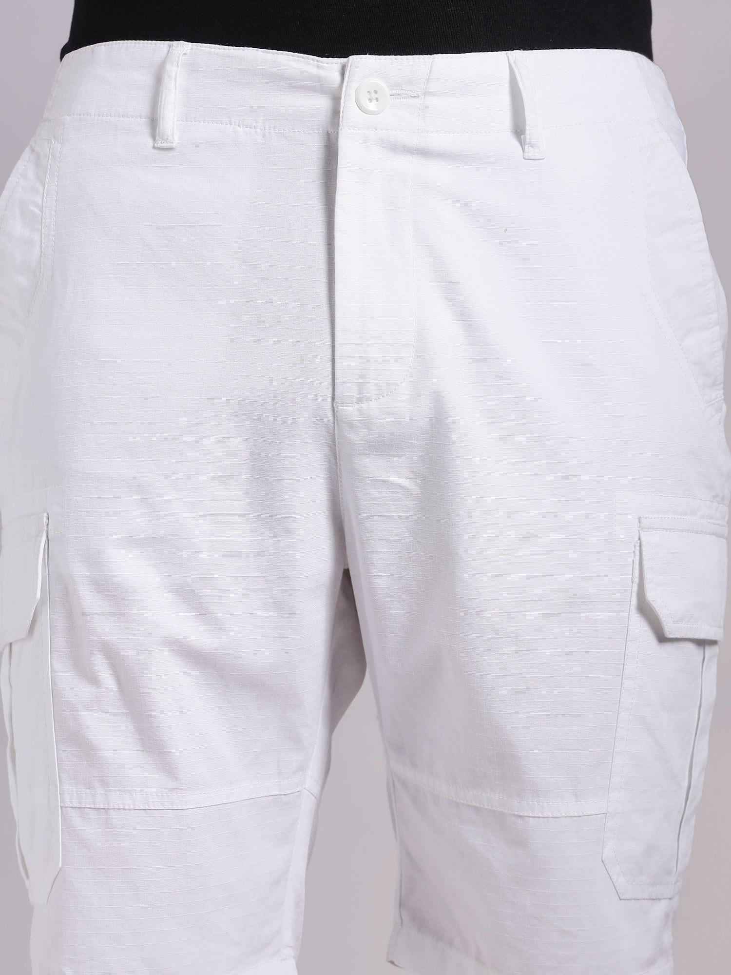 Thomas Scott Men White Mid-Rise Regular Fit Solid Woven Cargo Shorts