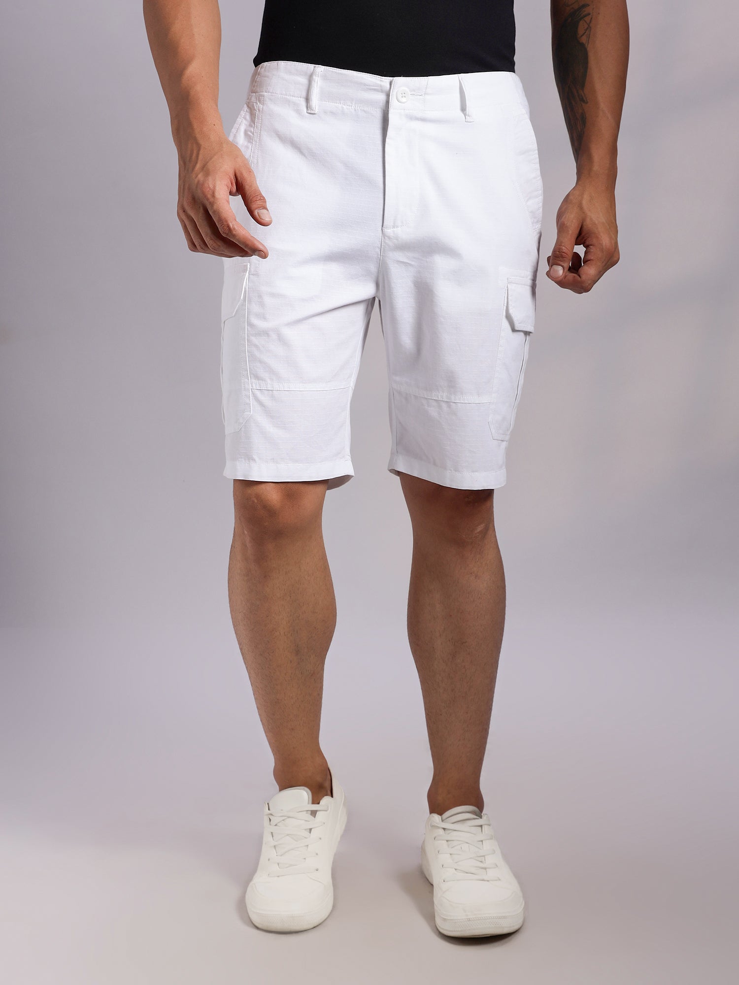 Thomas Scott Men White Mid-Rise Regular Fit Solid Woven Cargo Shorts
