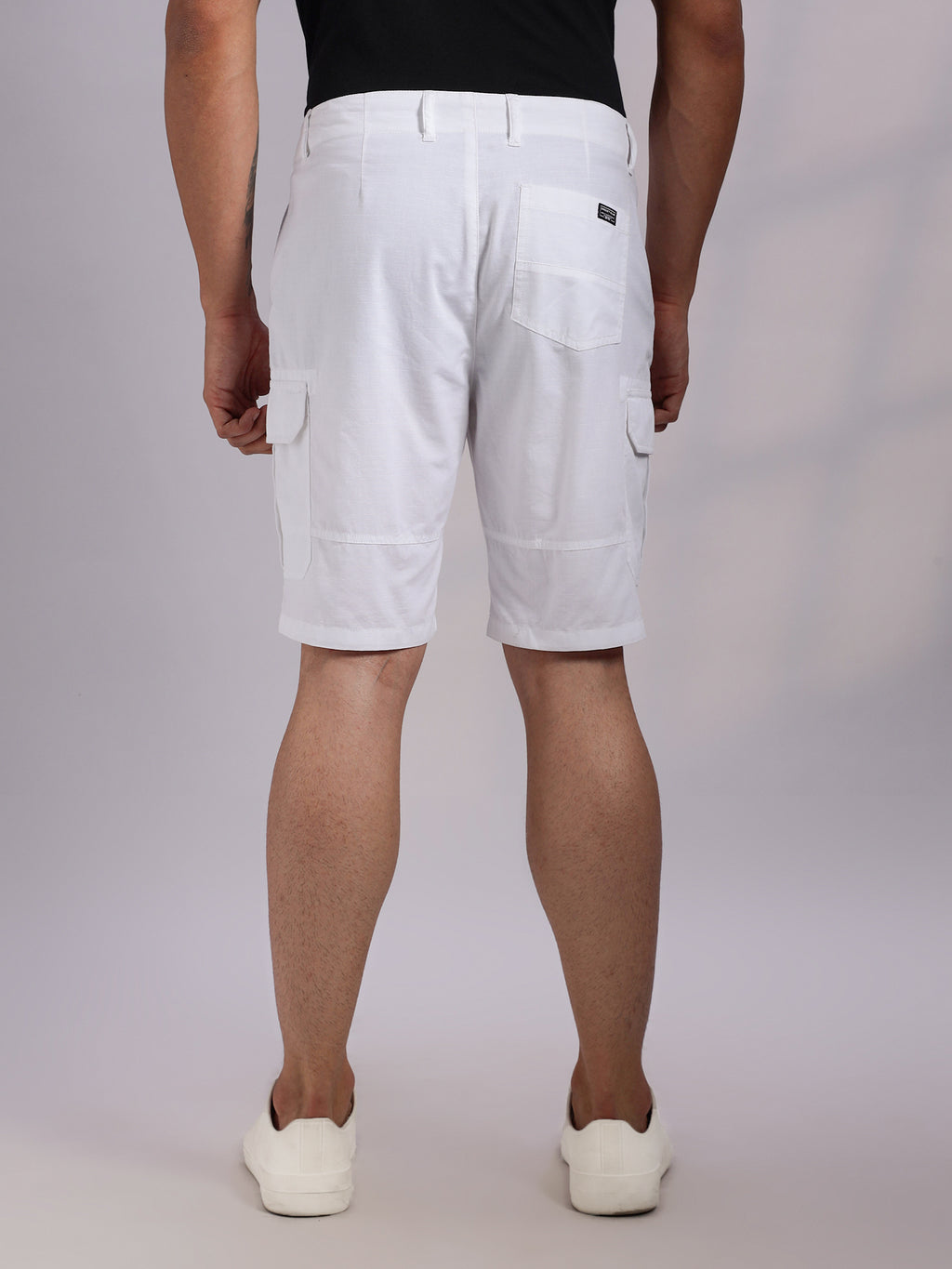 Thomas Scott Men White Mid-Rise Regular Fit Solid Woven Cargo Shorts