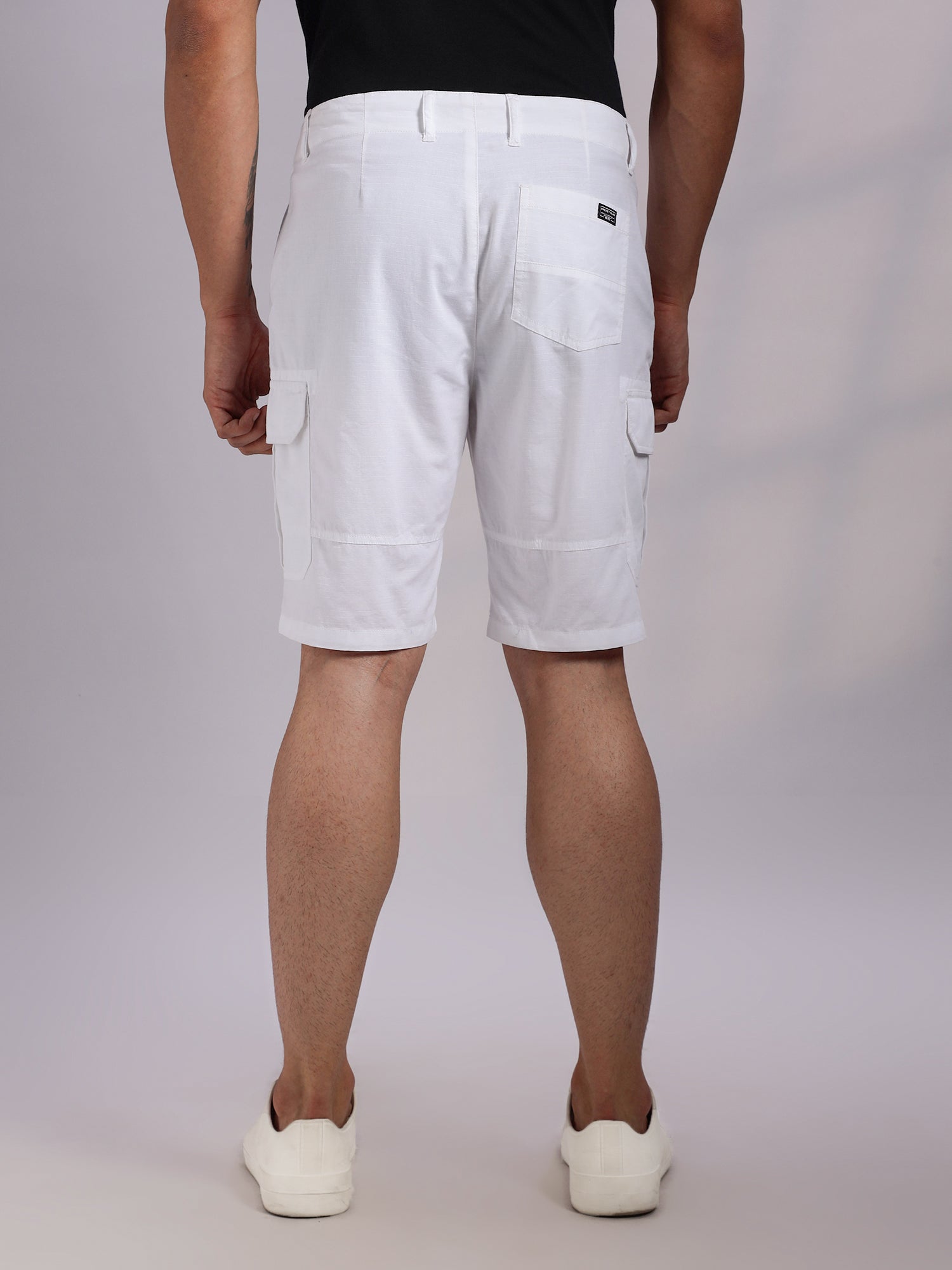 Thomas Scott Men White Mid-Rise Regular Fit Solid Woven Cargo Shorts