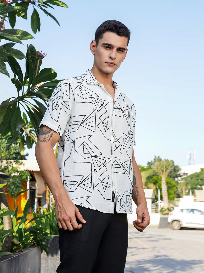 Thomas Scott Men White Regular Fit Short Sleeves Spread Collar Embroidered Shirt