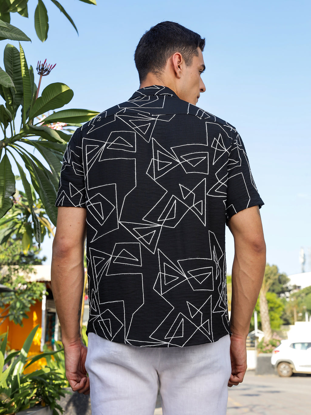 Thomas Scott Men Black Regular Fit Short Sleeves Spread Collar Embroidered Shirt