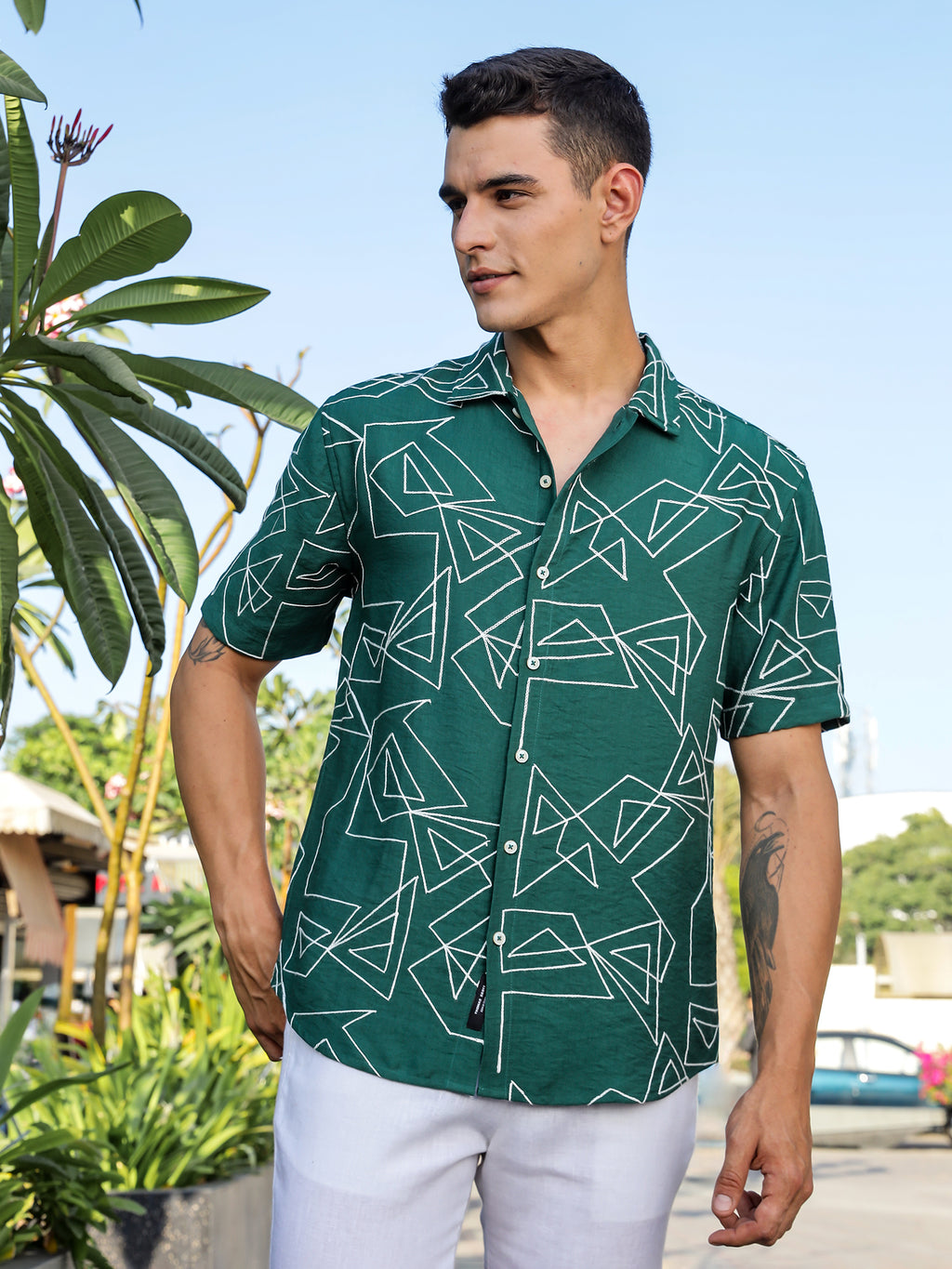 Thomas Scott Men Green Regular Fit Short Sleeves Spread Collar Embroidered Shirt