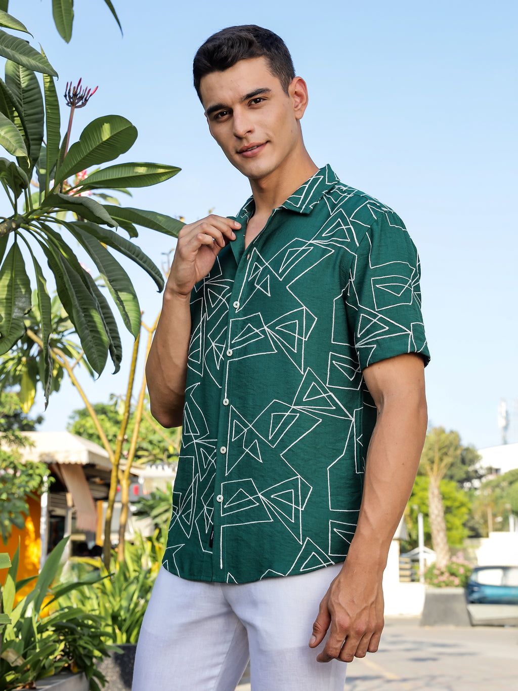 Thomas Scott Men Green Regular Fit Short Sleeves Spread Collar Embroidered Shirt
