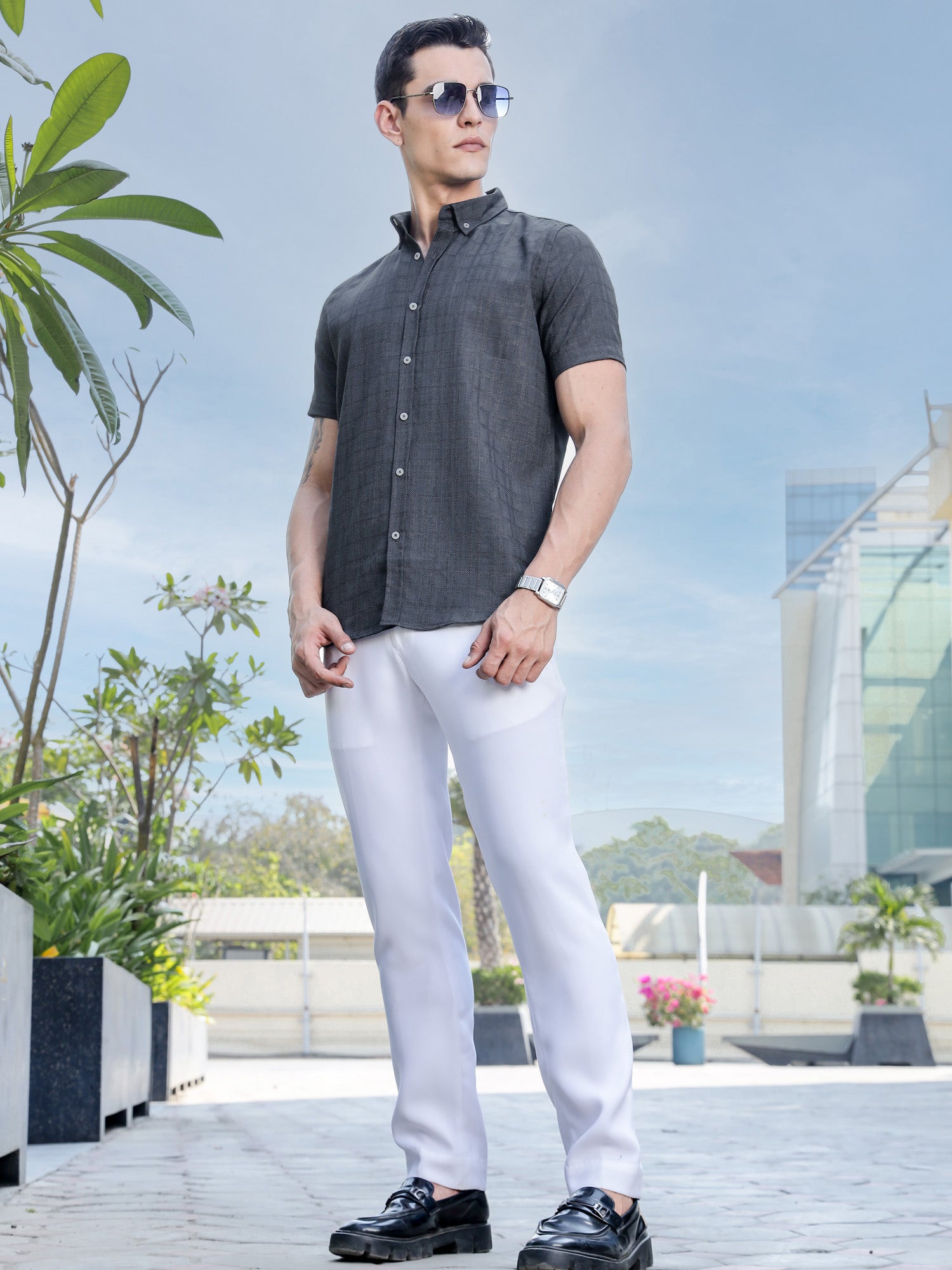 Thomas Scott Men Dk.Grey Slim Fit Short Sleeves Windowpane Checks Woven Casual Shirt