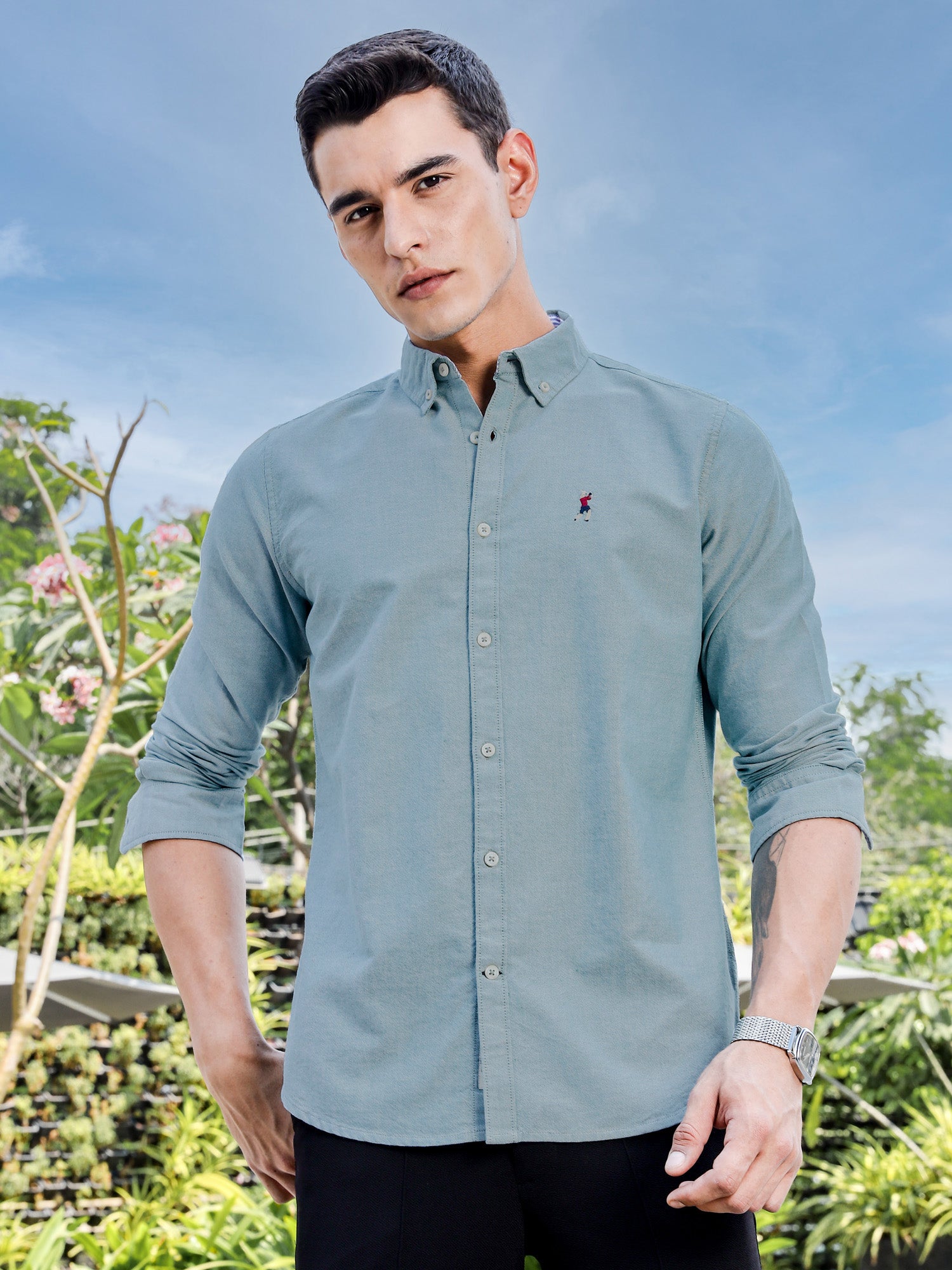 Thomas Scott Men DarkGreen Slim Fit Long Sleeves Button-Down Collar Solid Casual Shirt