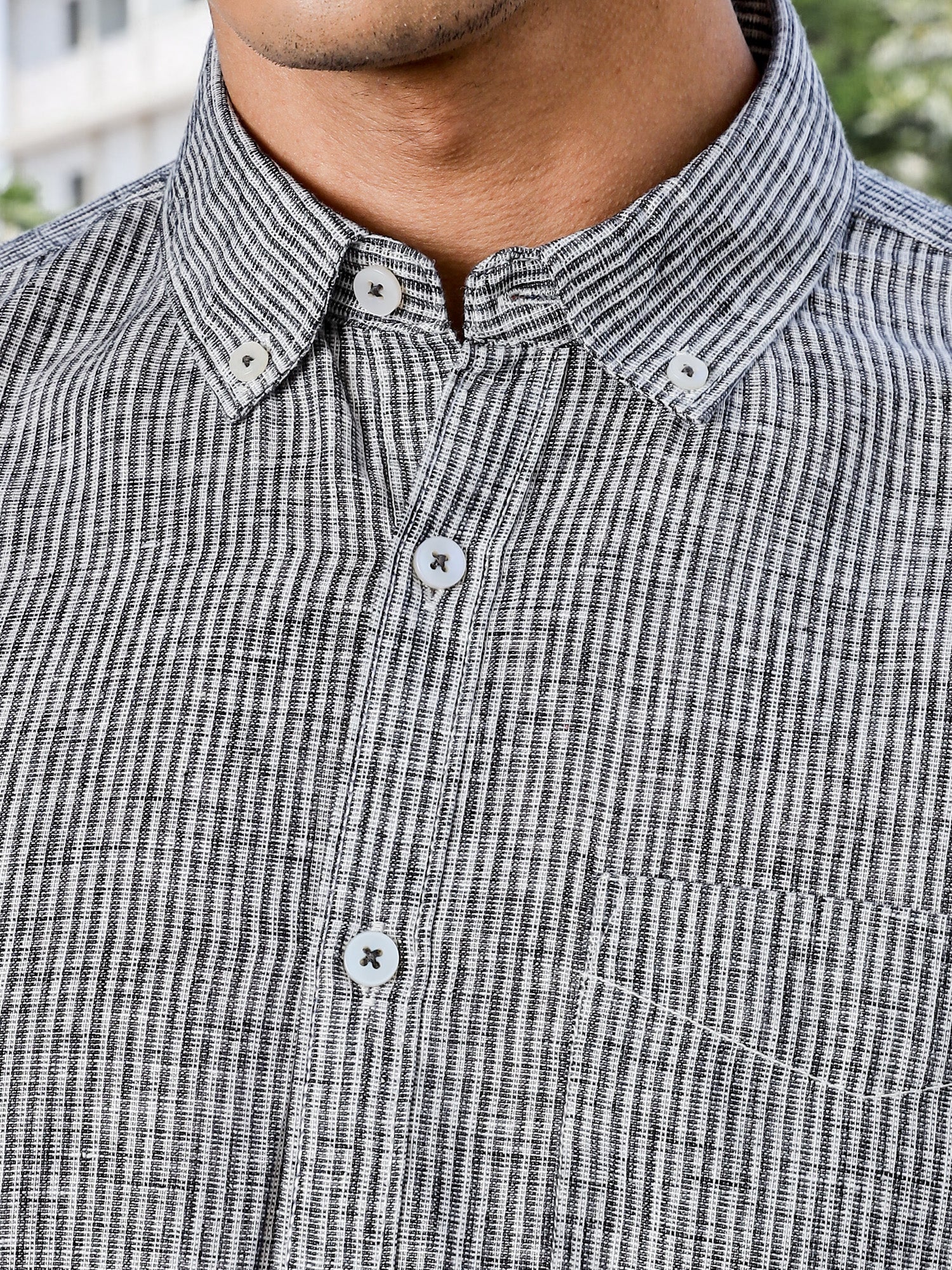 Thomas Scott Men Black Slim Fit Long Sleeves Pinstripes Linen Casual Shirt