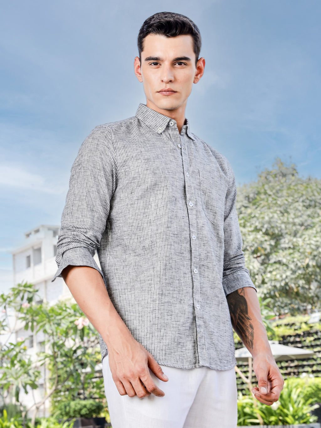Thomas Scott Men Black Slim Fit Long Sleeves Pinstripes Linen Casual Shirt