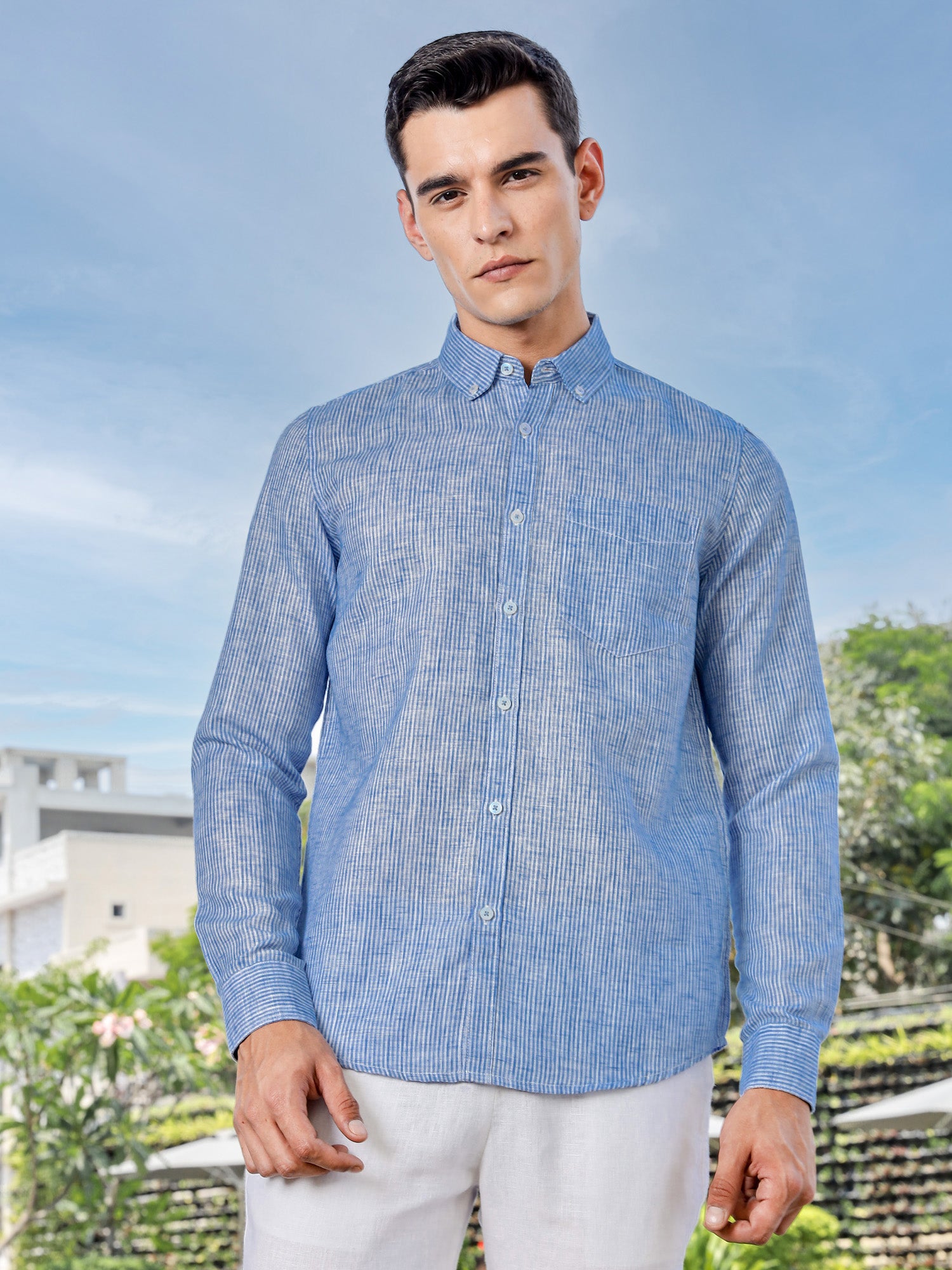 Thomas Scott Men Blue Slim Fit Long Sleeves Pinstripes Linen Casual Shirt