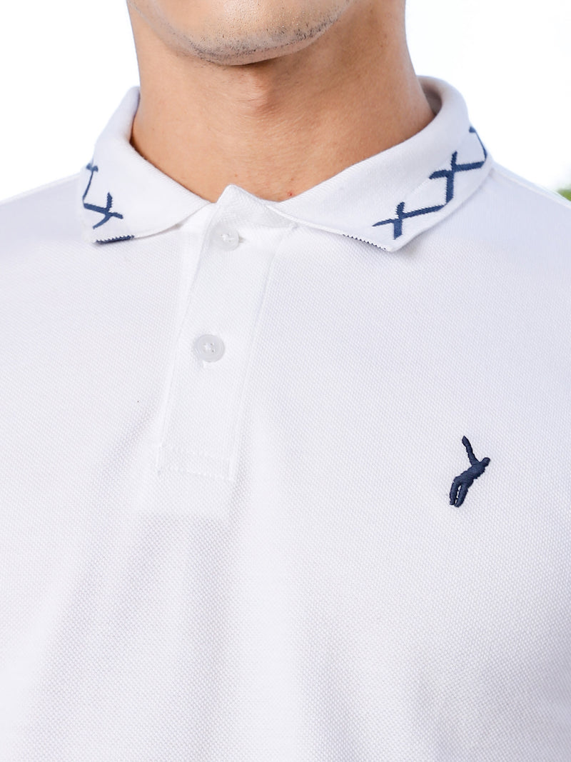 Thomas Scott Men White Regular Fit Short Sleeve Polo Collar Knitted T-shirt