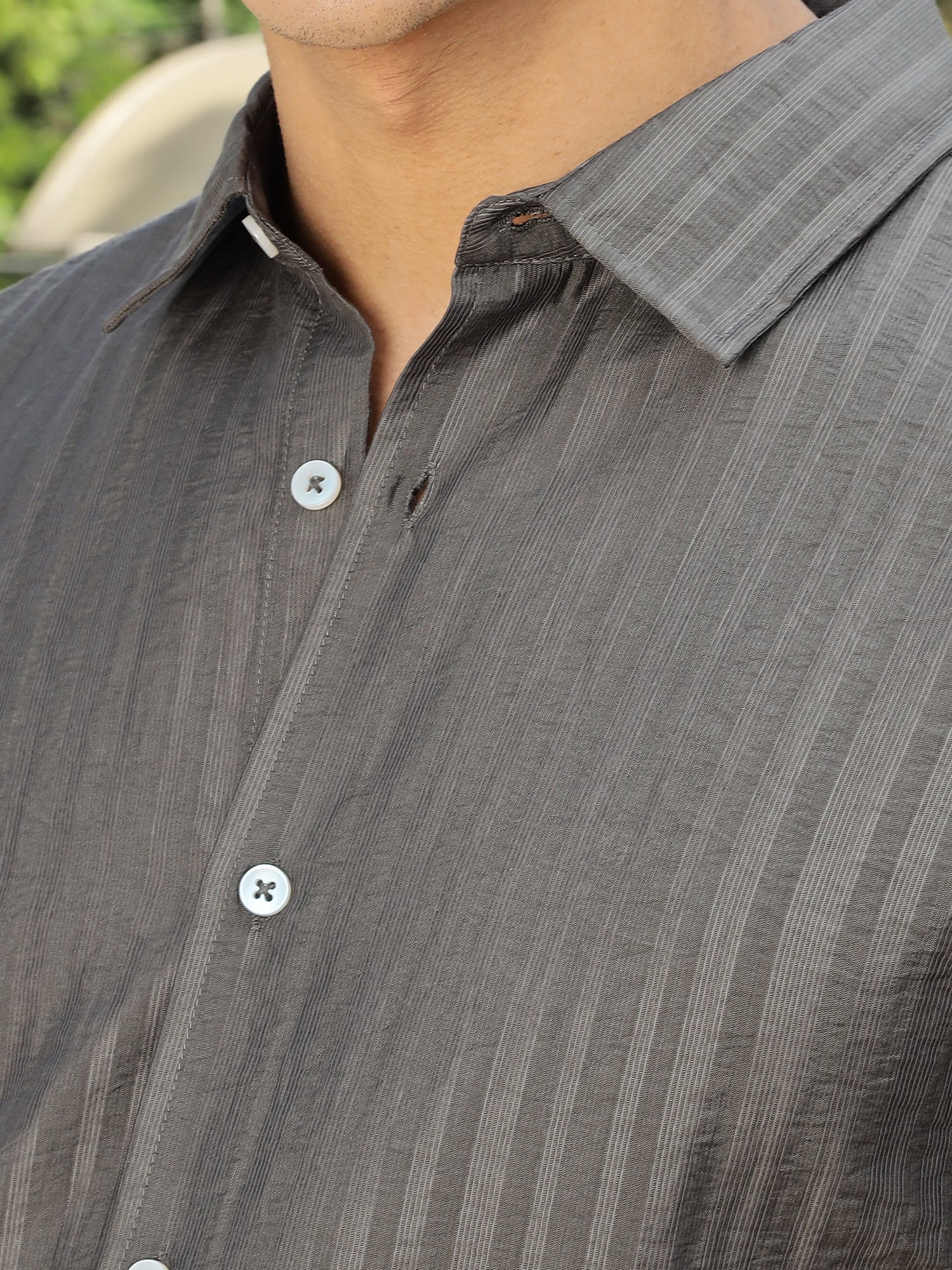 Thomas Scott Men Grey Slim Fit Short Sleeves Vertical Stripes Casual Shirt