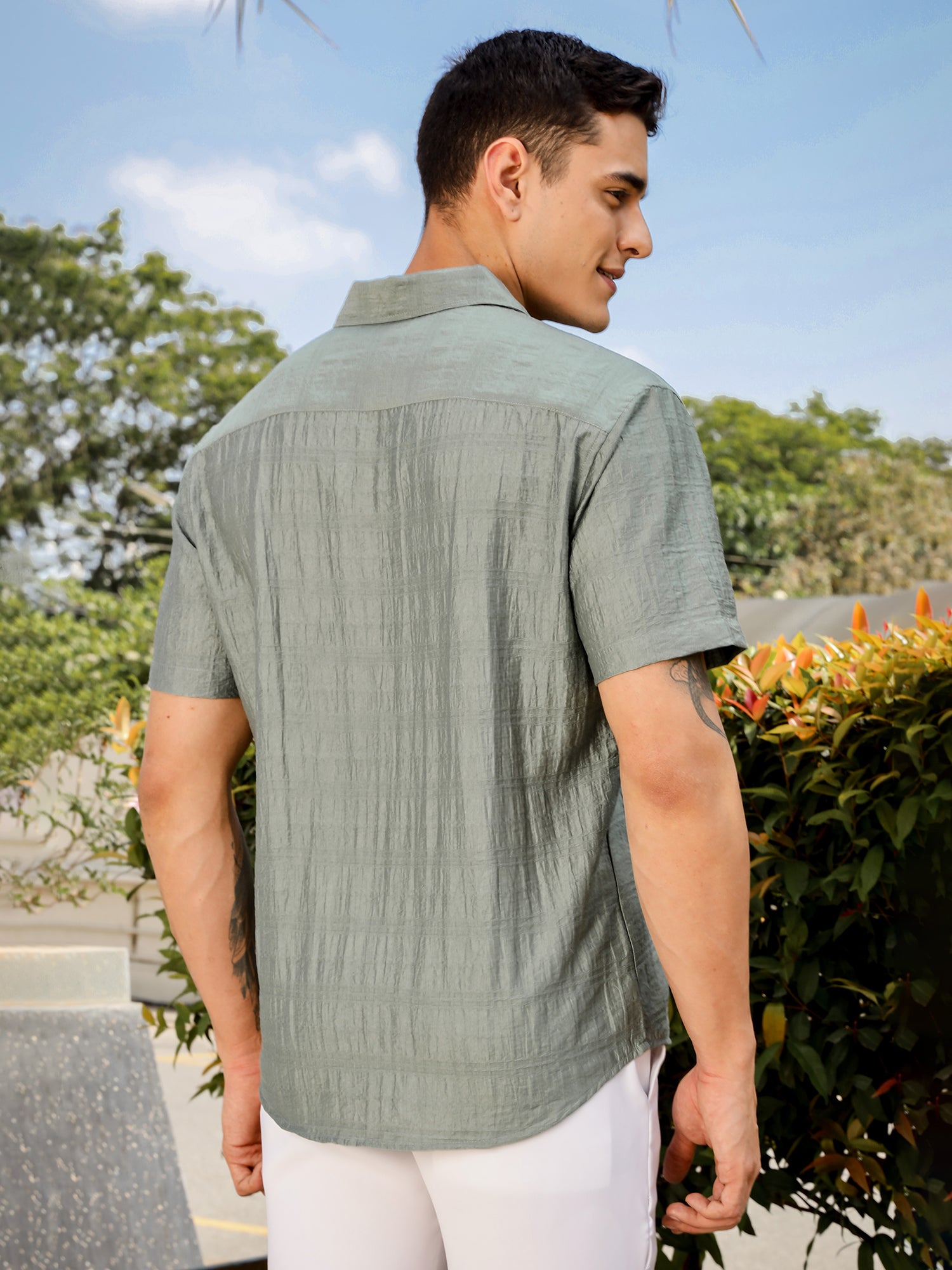 Thomas Scott Men Green Slim Fit Short Sleeves Horizontal Stripes Casual Shirt