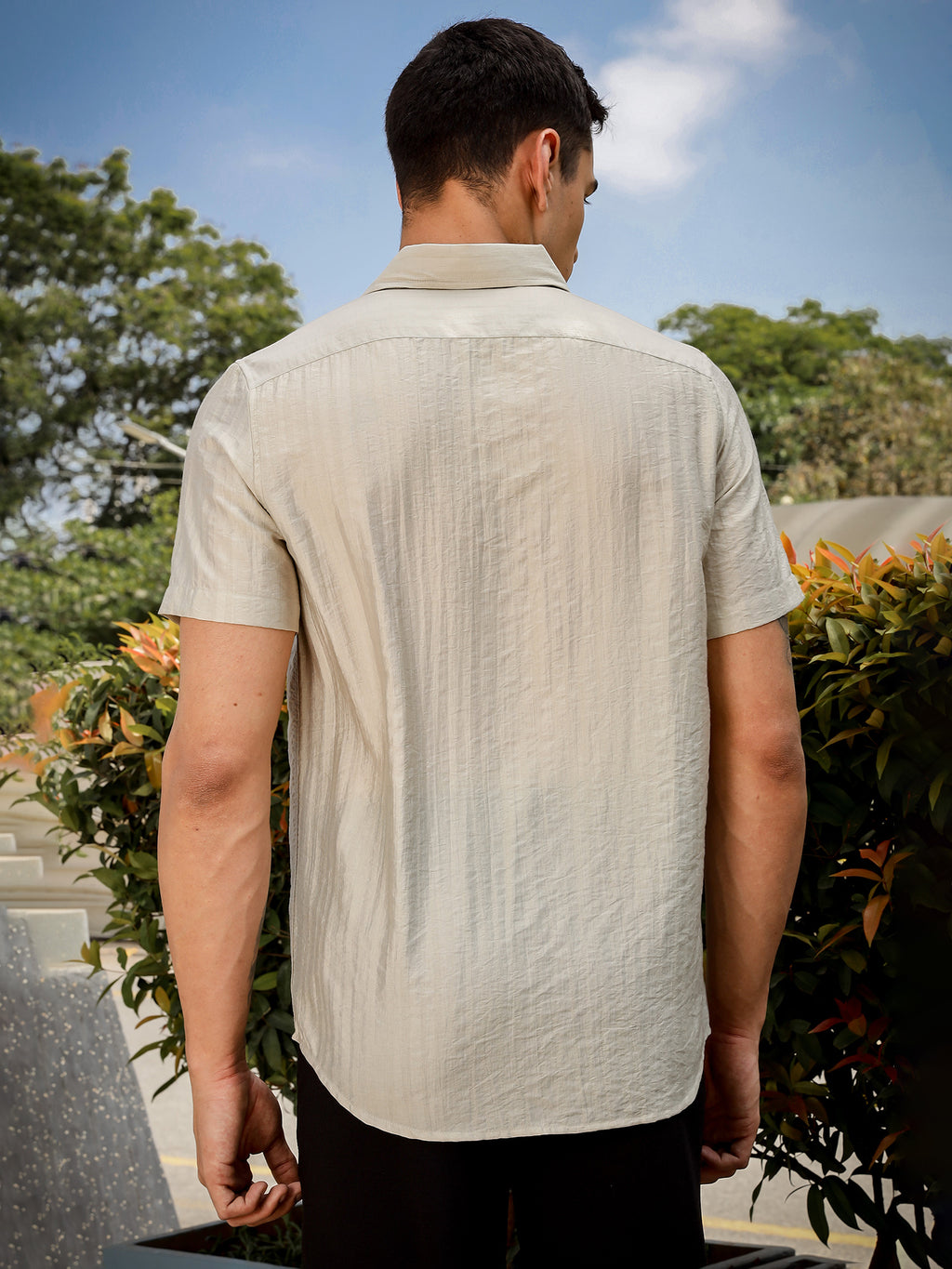 Thomas Scott Men Cream Slim Fit Short Sleeves Vertical Stripes Casual Shirt