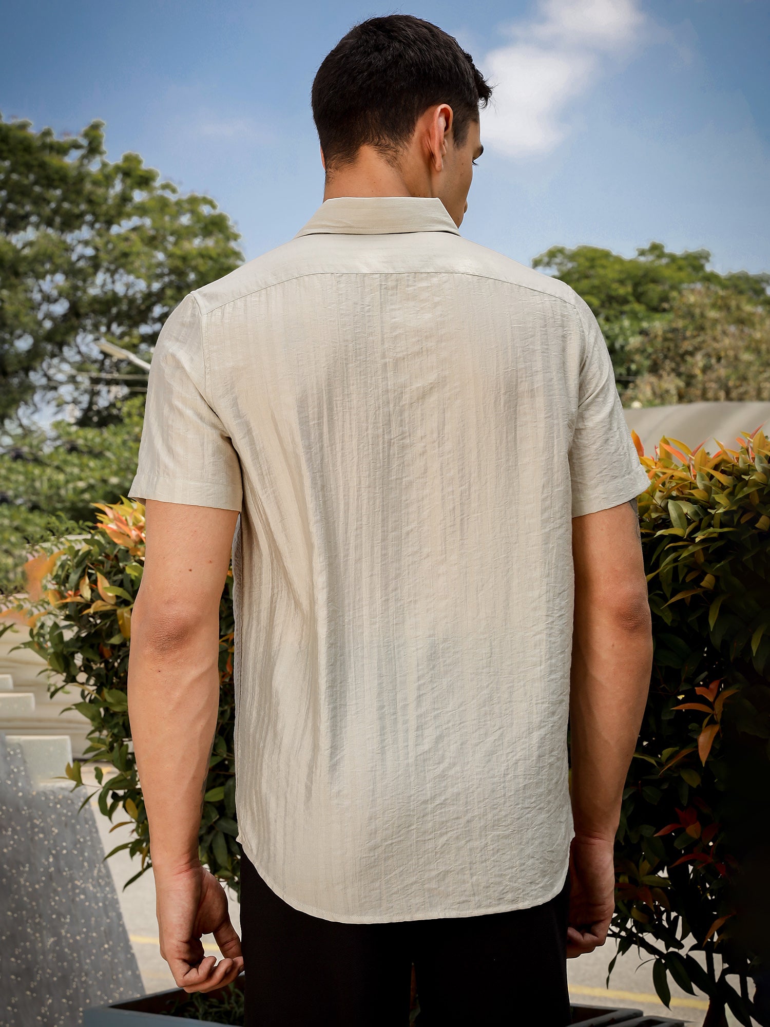 Thomas Scott Men Cream Slim Fit Short Sleeves Vertical Stripes Casual Shirt