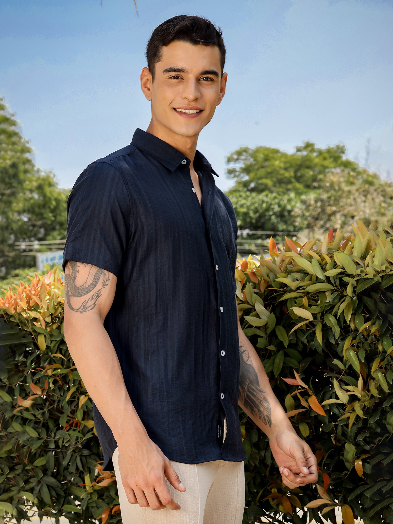 Thomas Scott Men Navy Slim Fit Short Sleeves Vertical Stripes Casual Shirt