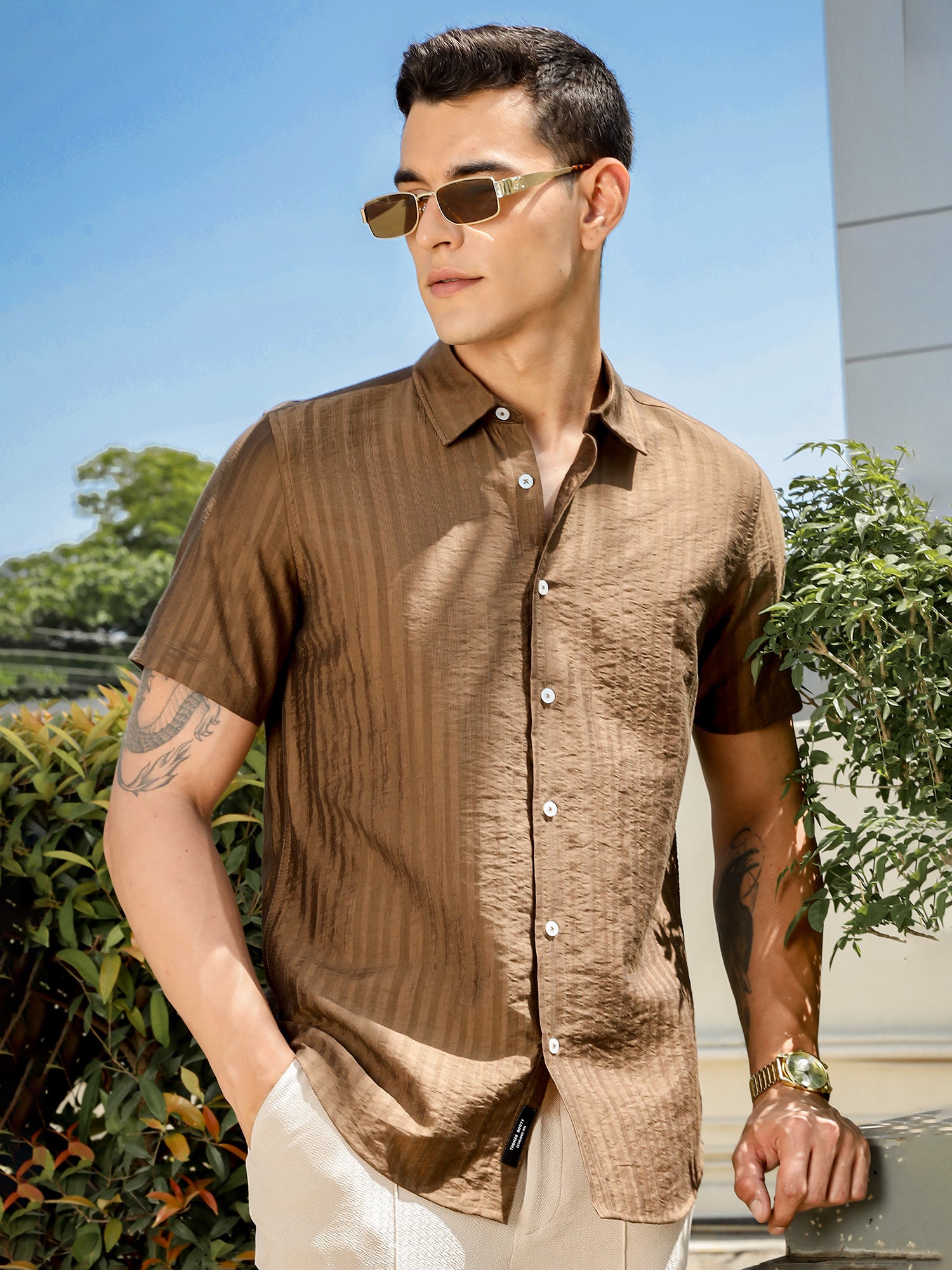 Thomas Scott Men Brown Slim Fit Short Sleeves Vertical Stripes Casual Shirt