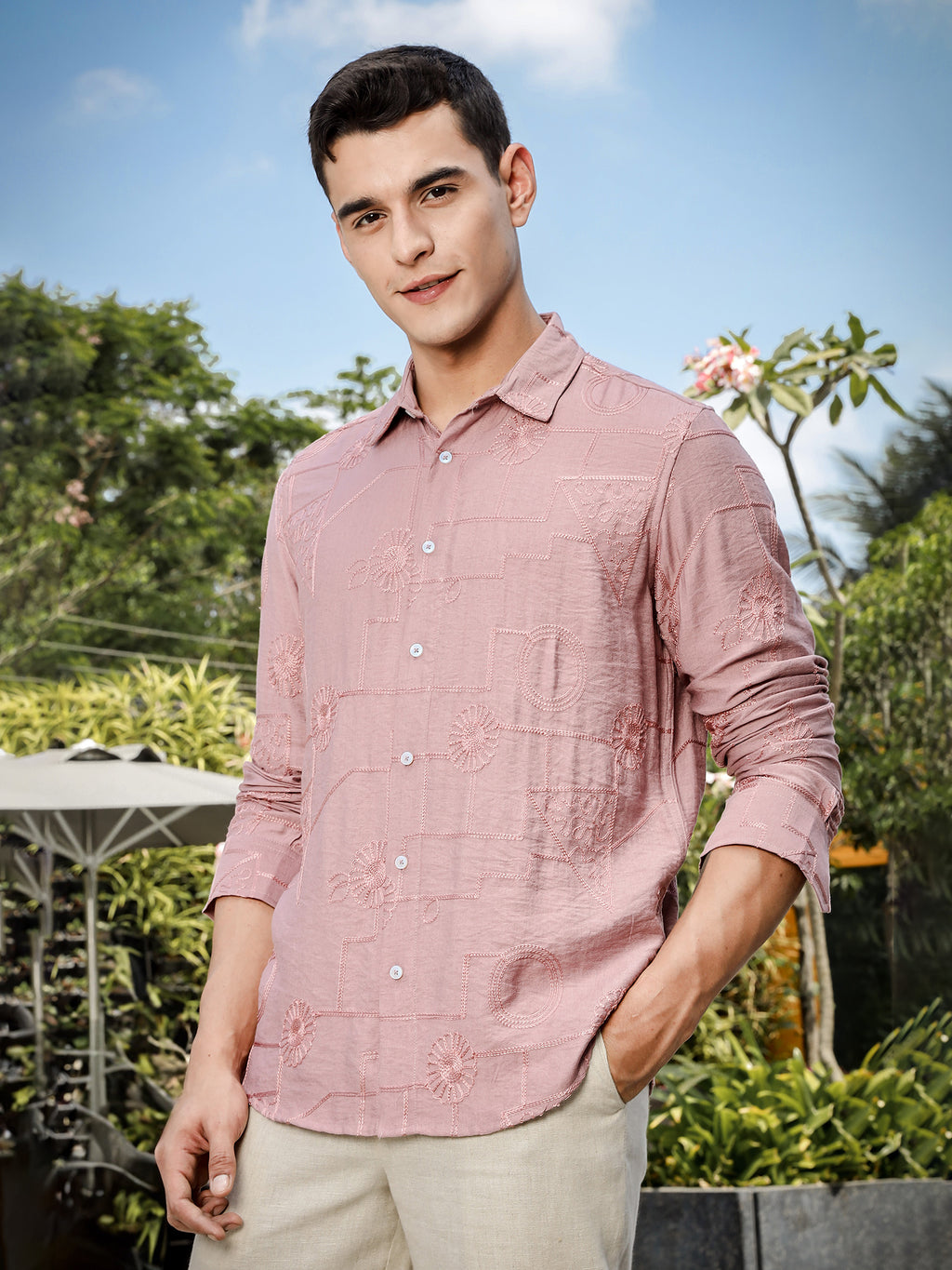 Thomas Scott Men Pink Regular Fit Long Sleeves Cutaway Collar Embroidered Shirt