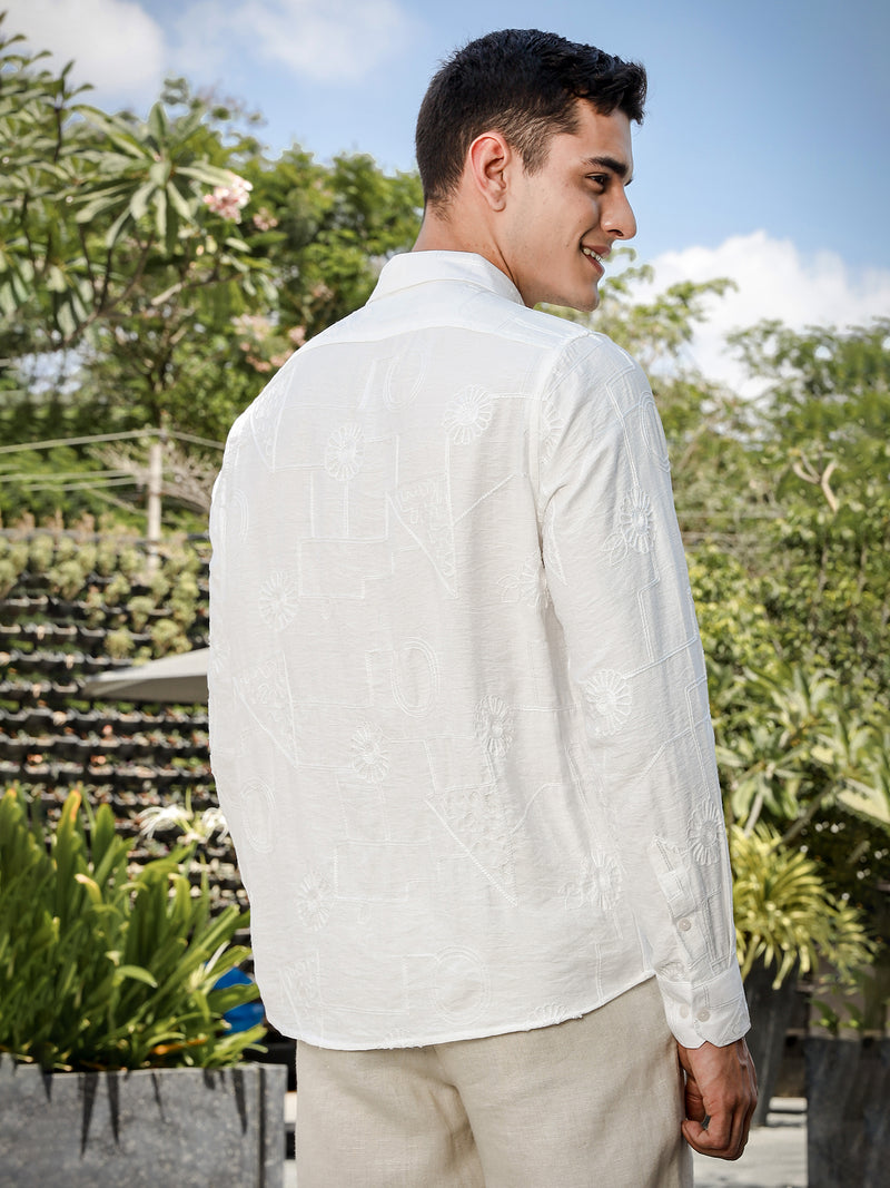 Thomas Scott Men White Regular Fit Long Sleeves Cutaway Collar Embroidered Shirt
