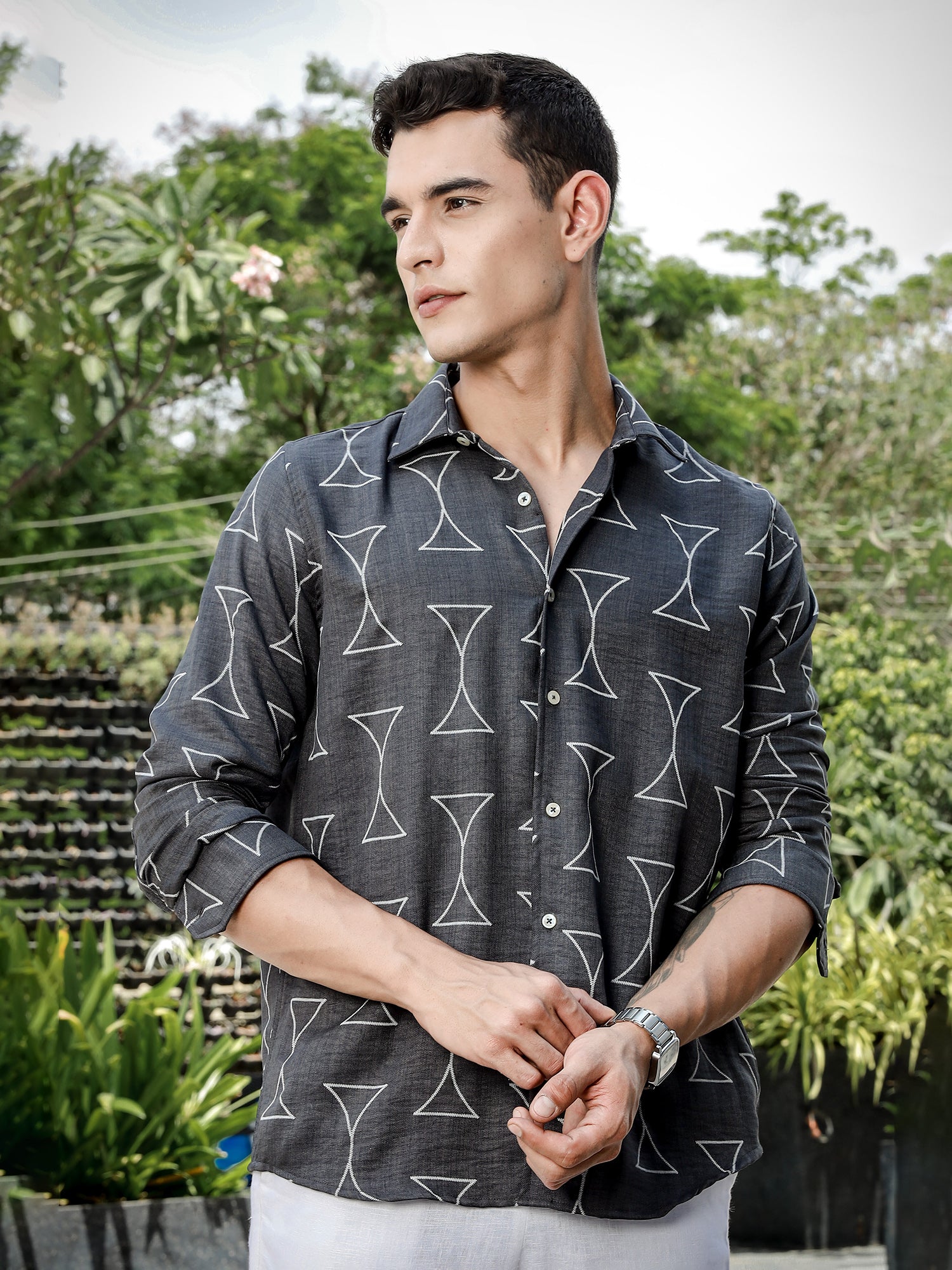 Thomas Scott Men Charcoal Slim Fit Long Sleeve Geometric Print Casual Shirt