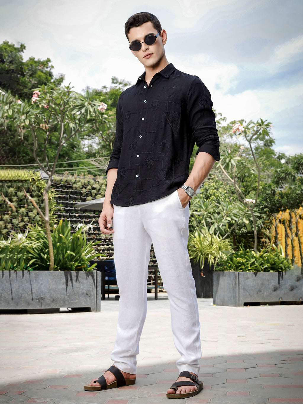 Thomas Scott Men Black Regular Fit Long Sleeves Cutaway Collar Embroidered Shirt