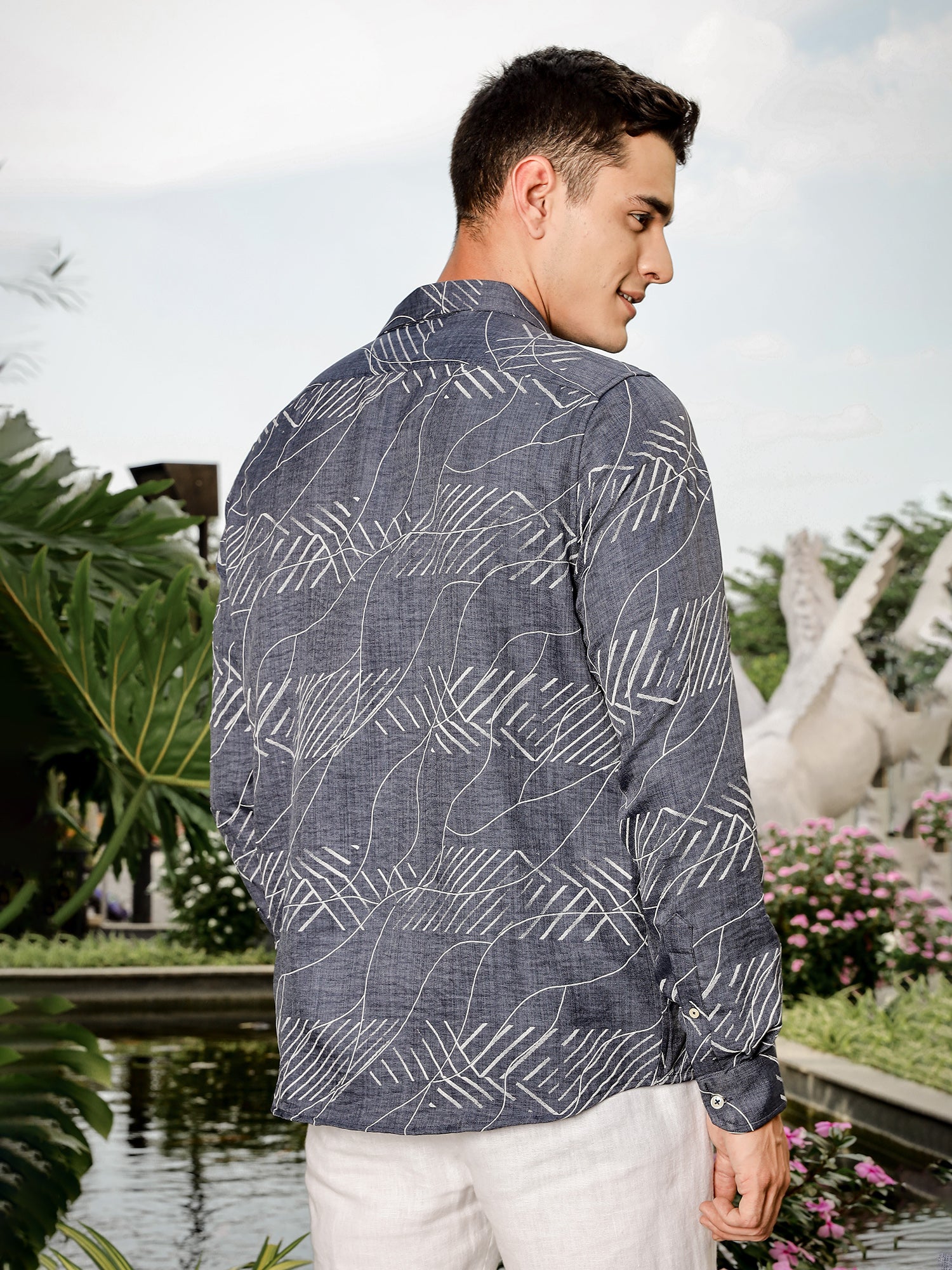 Thomas Scott Men Blue Slim Fit Long Sleeve Abstract Print Casual Shirt