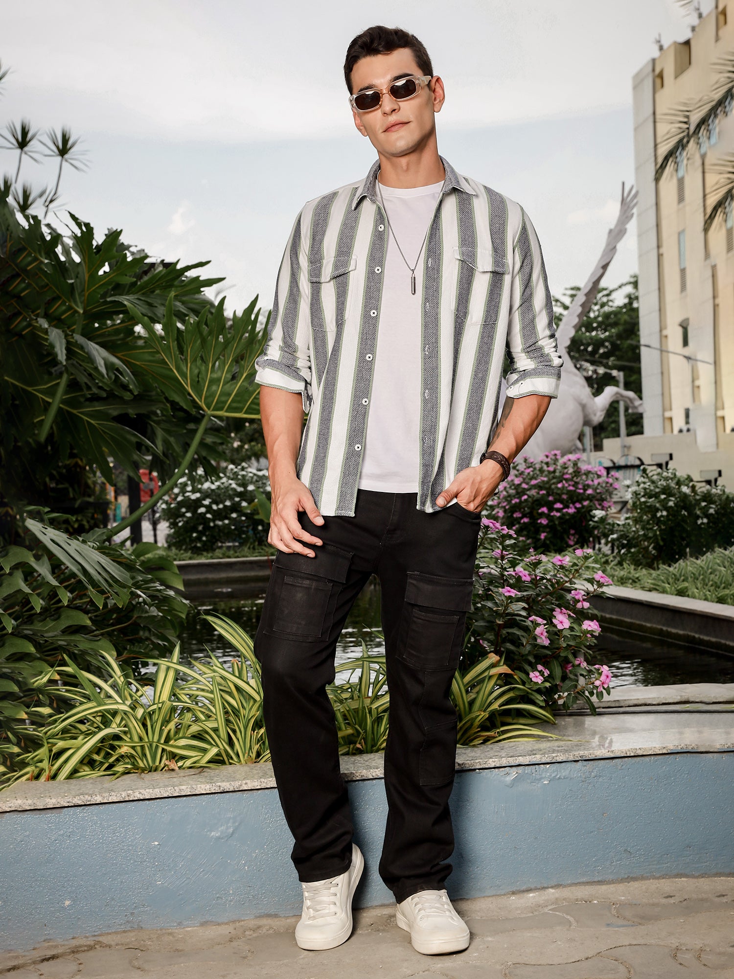 Thomas Scott Men White Slim Fit Long Sleeve Vertical Stripes Casual Shirt