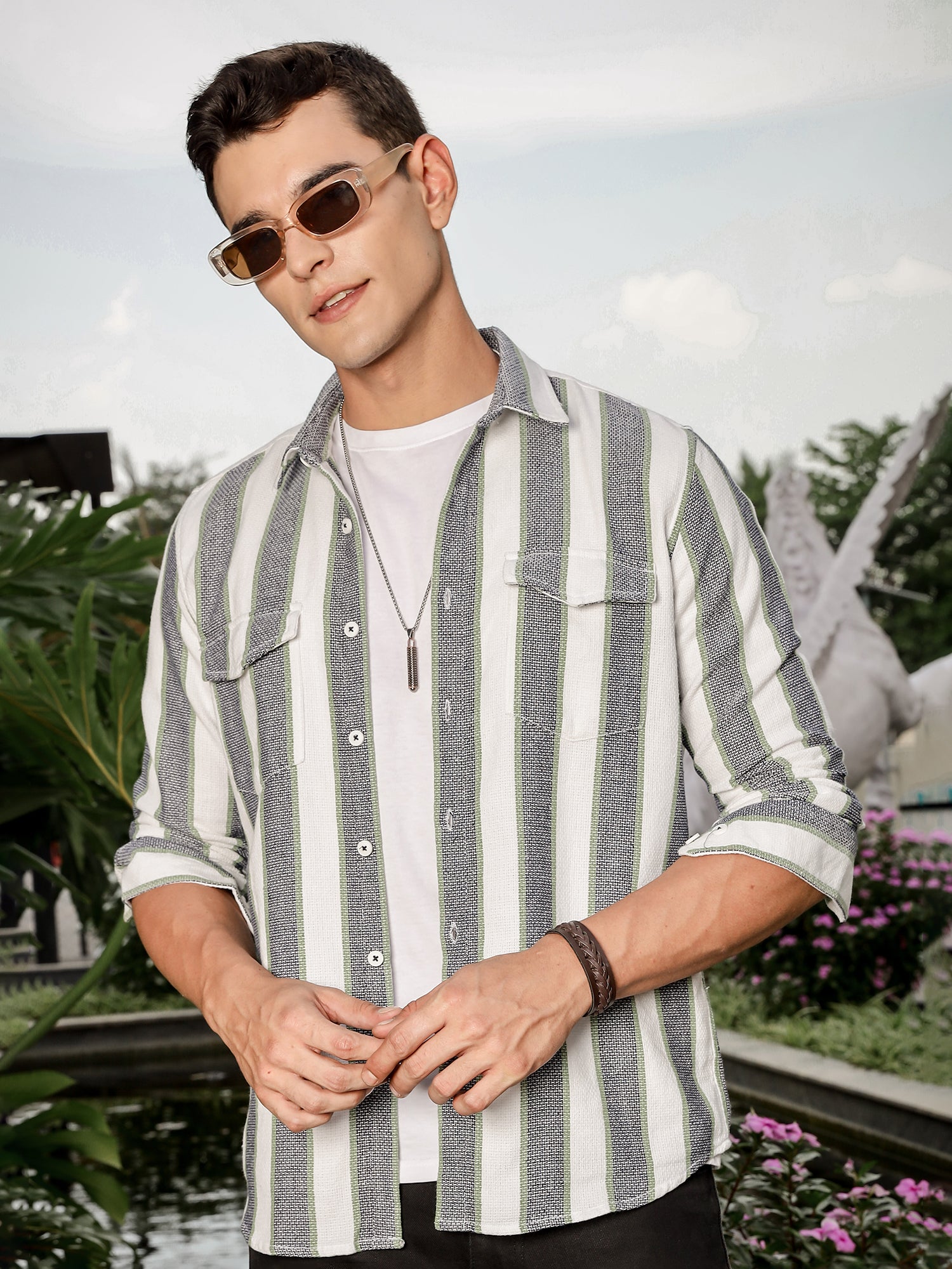 Thomas Scott Men White Slim Fit Long Sleeve Vertical Stripes Casual Shirt