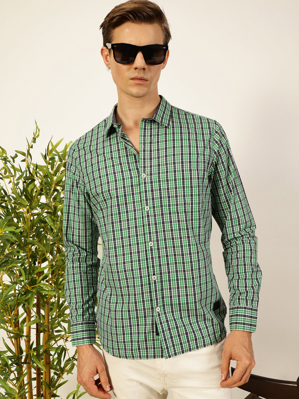 Thomas Scott Men Smart Spread Collar Micro Checked Cotton Slim Fit Casual Shirt