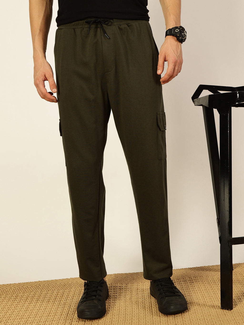 Thomas Scott Men Mid-Rise Track Pants