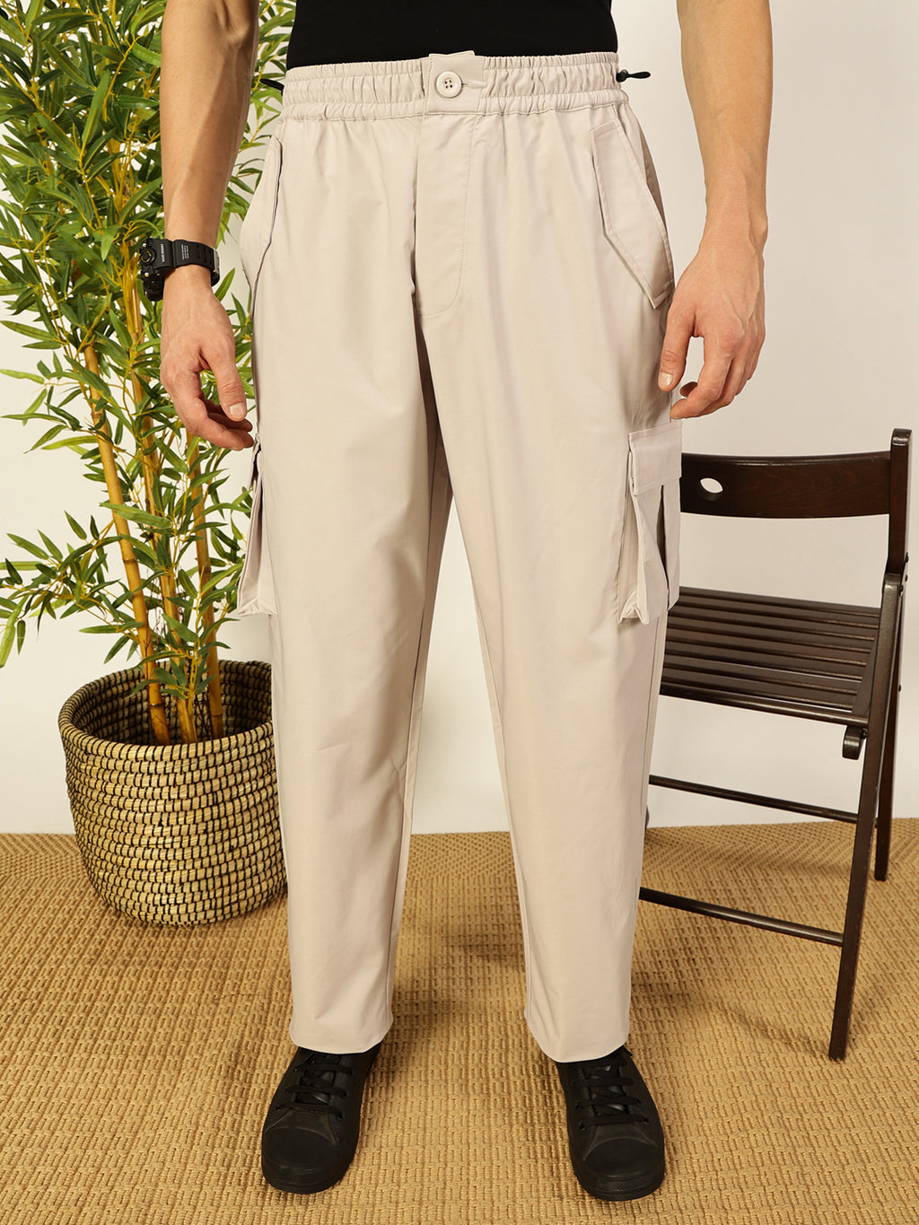 Thomas Scott Men Smart Loose Fit Mid-Rise Easy Wash Cargos Cotton Trousers