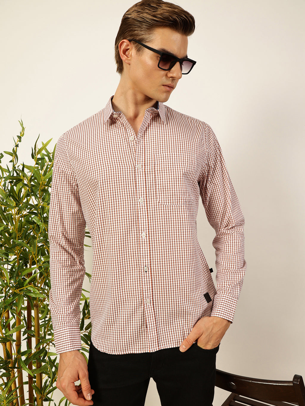 Thomas Scott Men Smart Spread Collar Micro Checked Cotton Slim Fit Casual Shirt