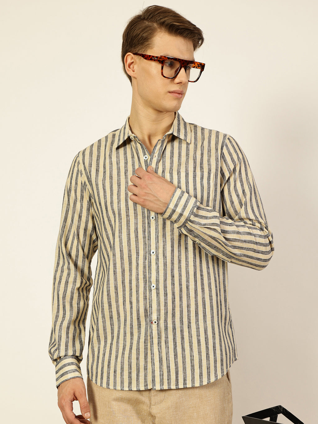 Thomas Scott Men Black Premium Vertical Striped Linen Slim Fit Casual Shirt