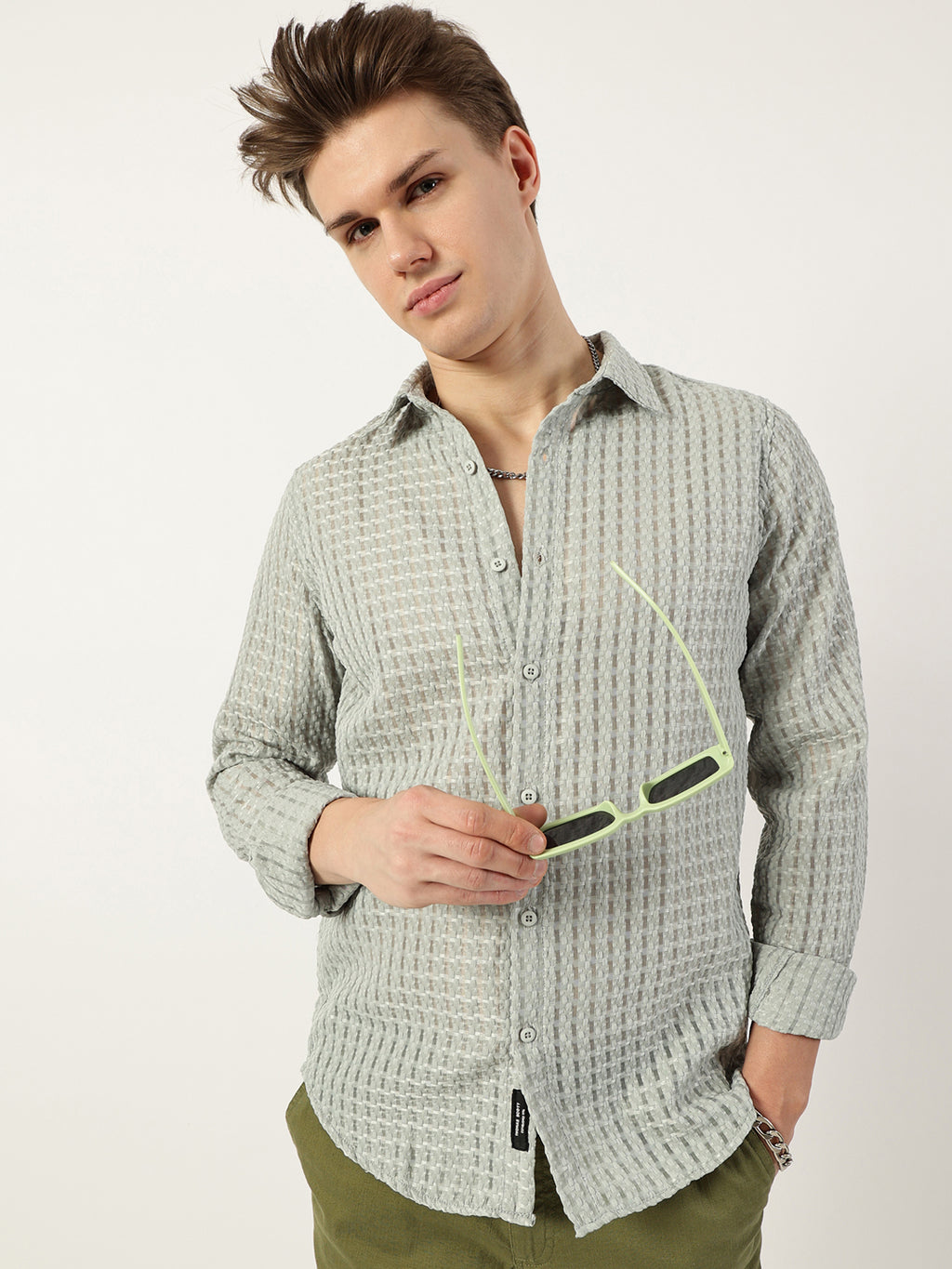 Thomas Scott Men Green Premium Spread Collar Textured Solid Slim Fit Casual Shirt
